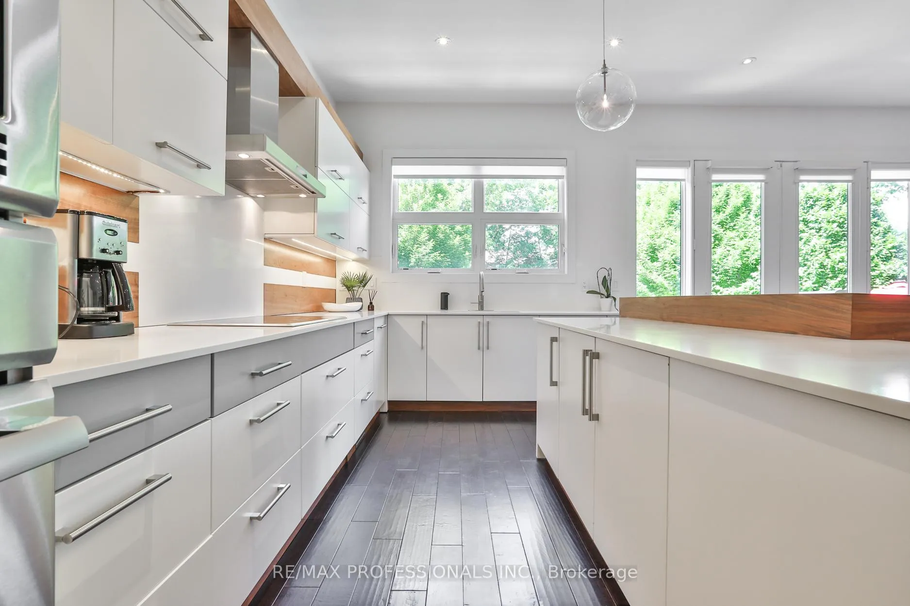 Photo 14 of 54 Renown Road, Etobicoke, Islington-City Centre West — HOMEH
