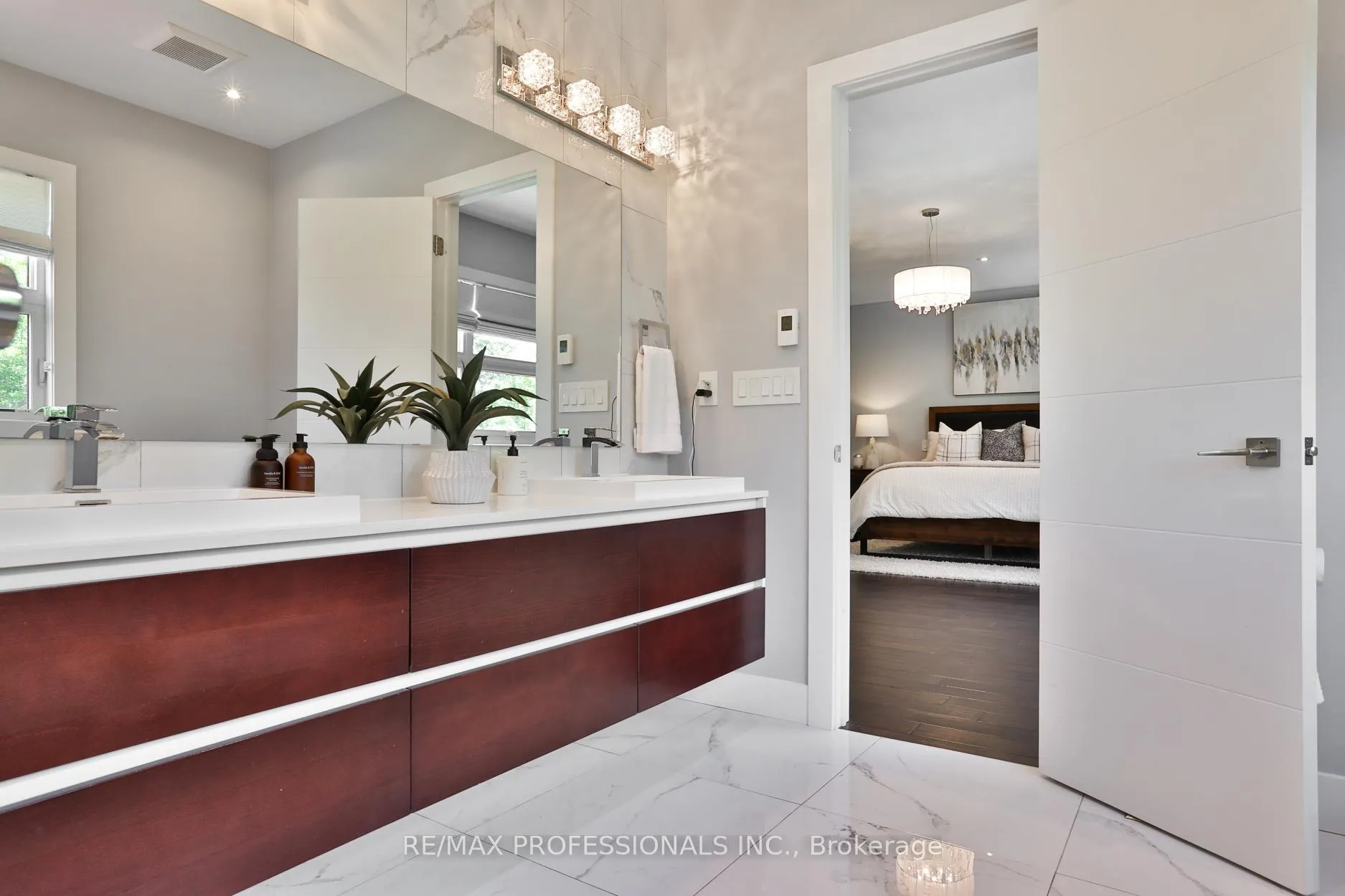 Photo 27 of 54 Renown Road, Etobicoke, Islington-City Centre West — HOMEH