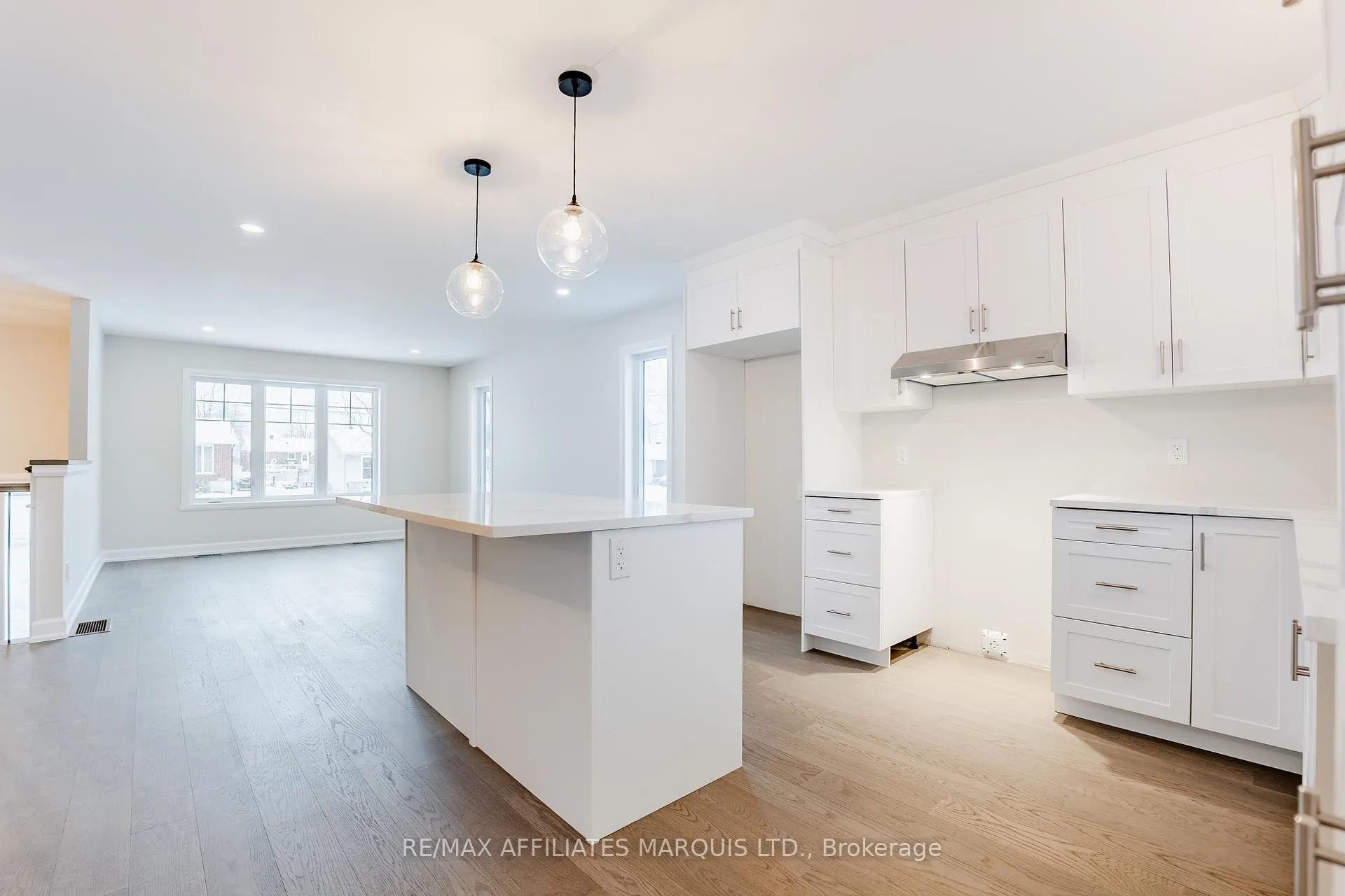 Photo 10 of 16 Mullin Drive, Guelph, Victoria North — HOMEH