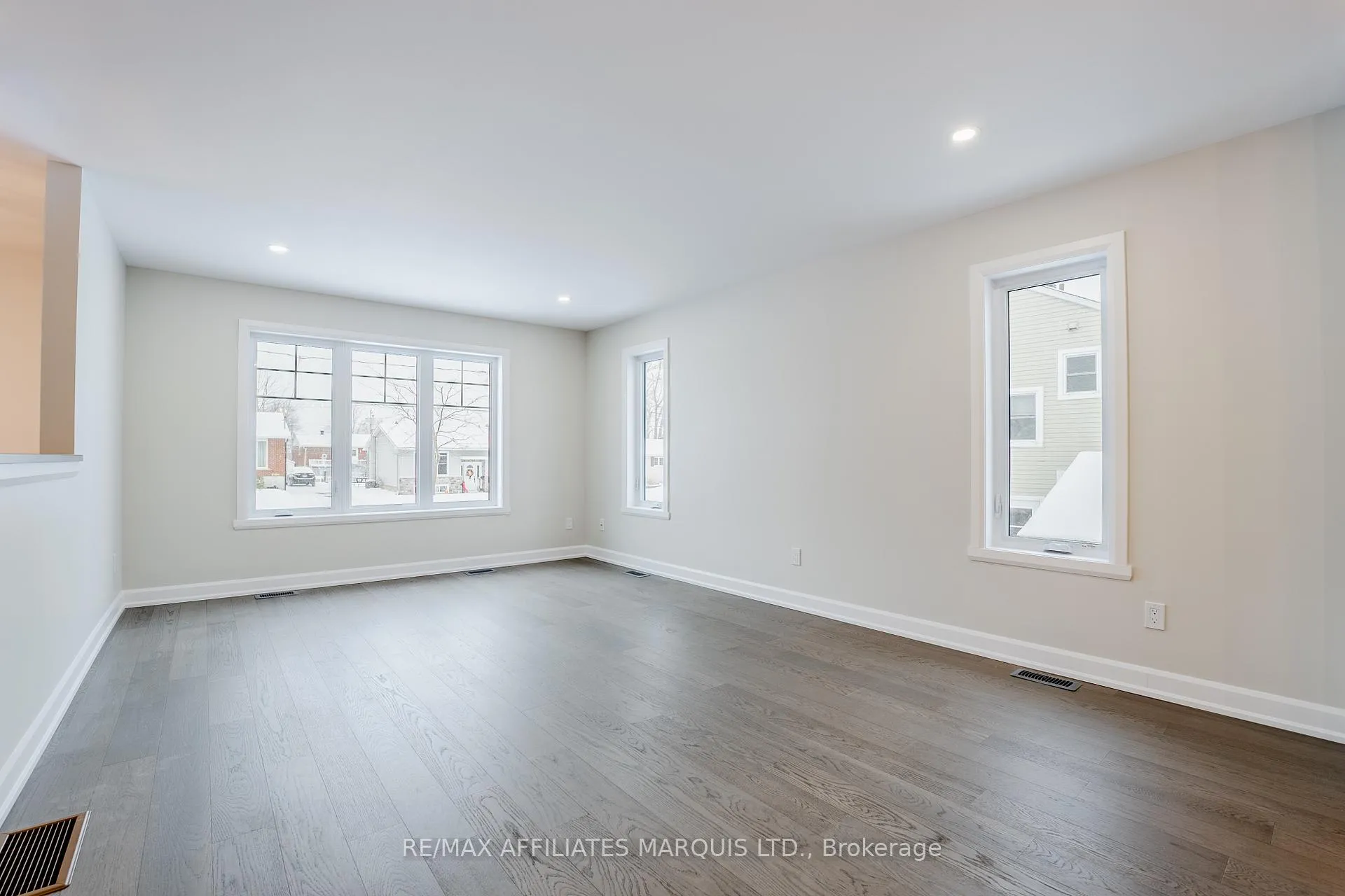 Photo 12 of 16 Mullin Drive, Guelph, Victoria North — HOMEH