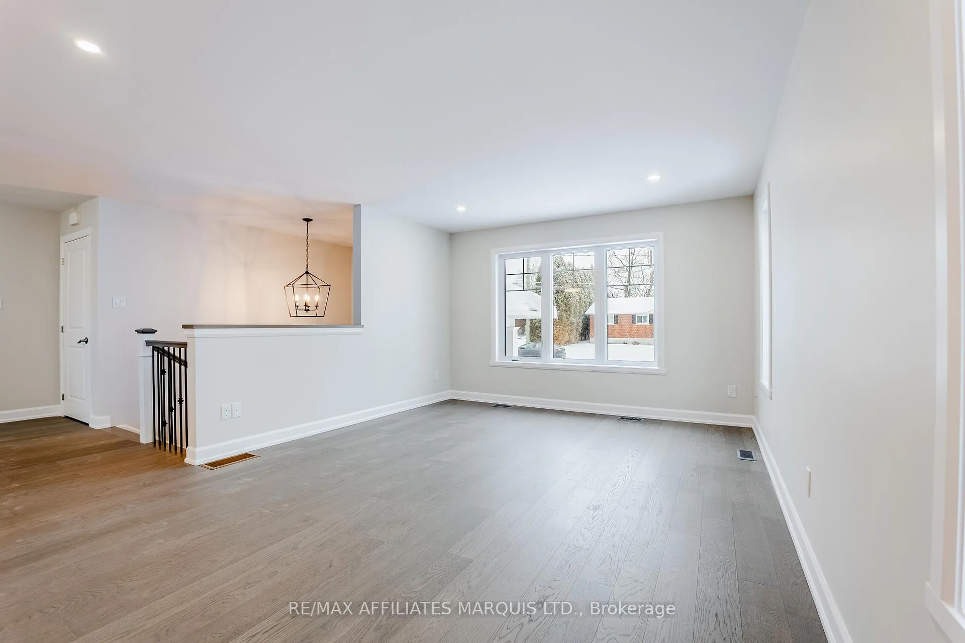Photo 14 of 16 Mullin Drive, Guelph, Victoria North — HOMEH
