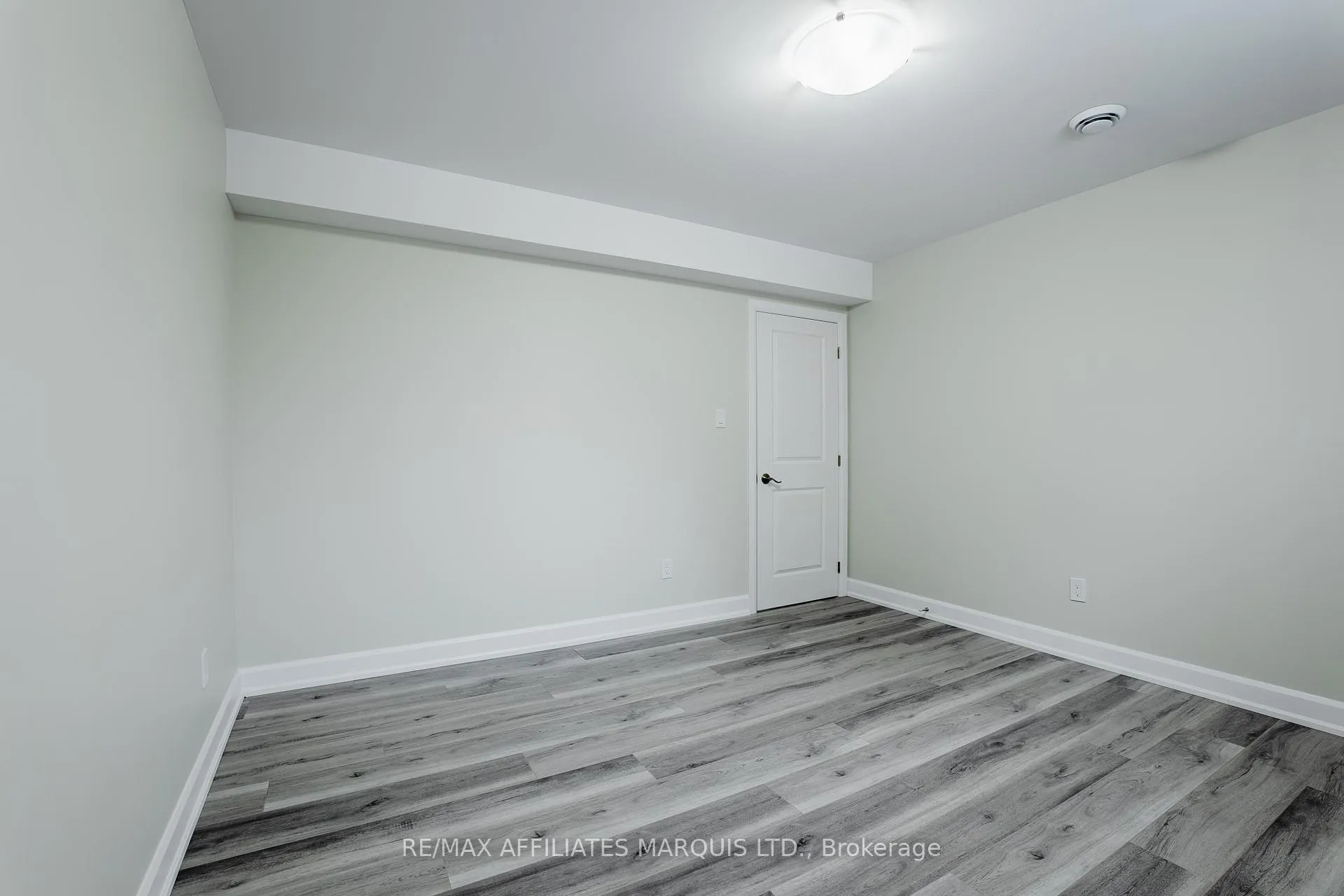 Photo 33 of 16 Mullin Drive, Guelph, Victoria North — HOMEH
