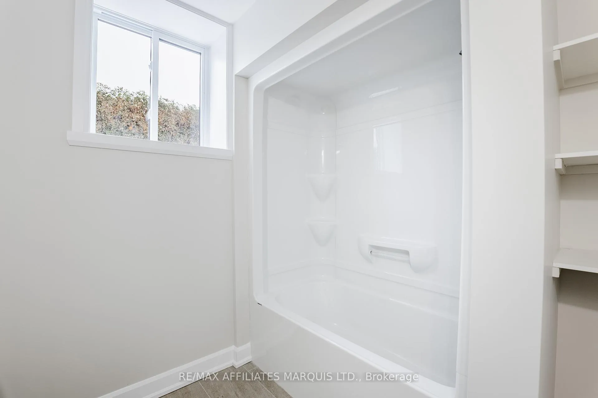 Photo 36 of 16 Mullin Drive, Guelph, Victoria North — HOMEH