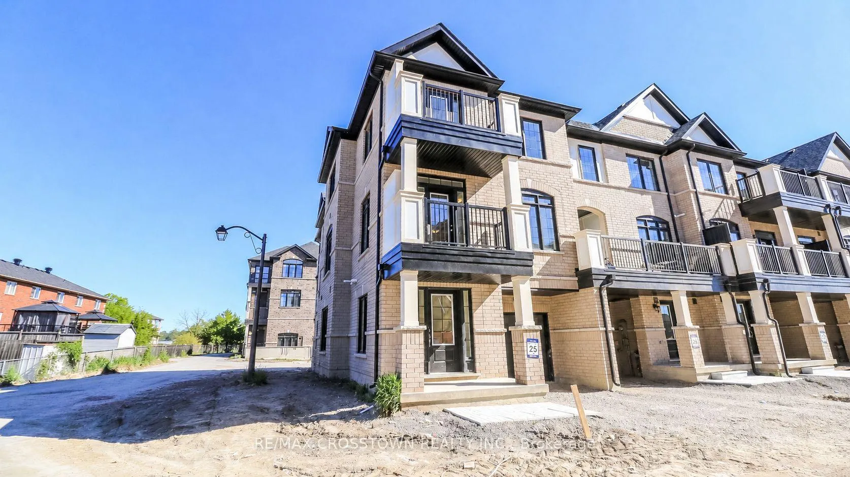 Front of Unit (25), 1999 Matteer Court