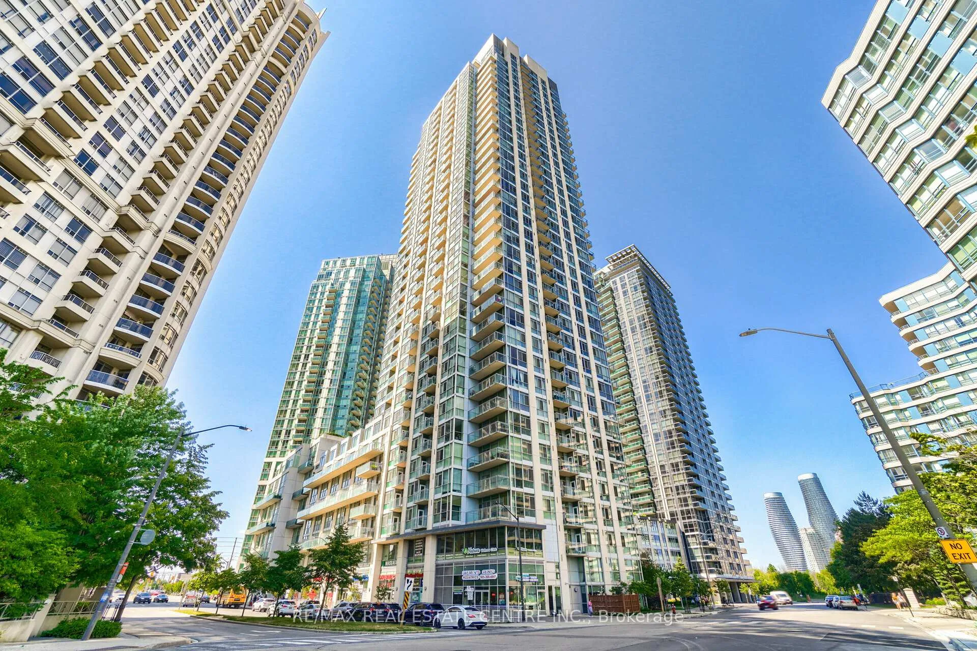 Photo 1 of Unit 907, 225 Webb Drive, Mississauga, City Centre — HOMEH