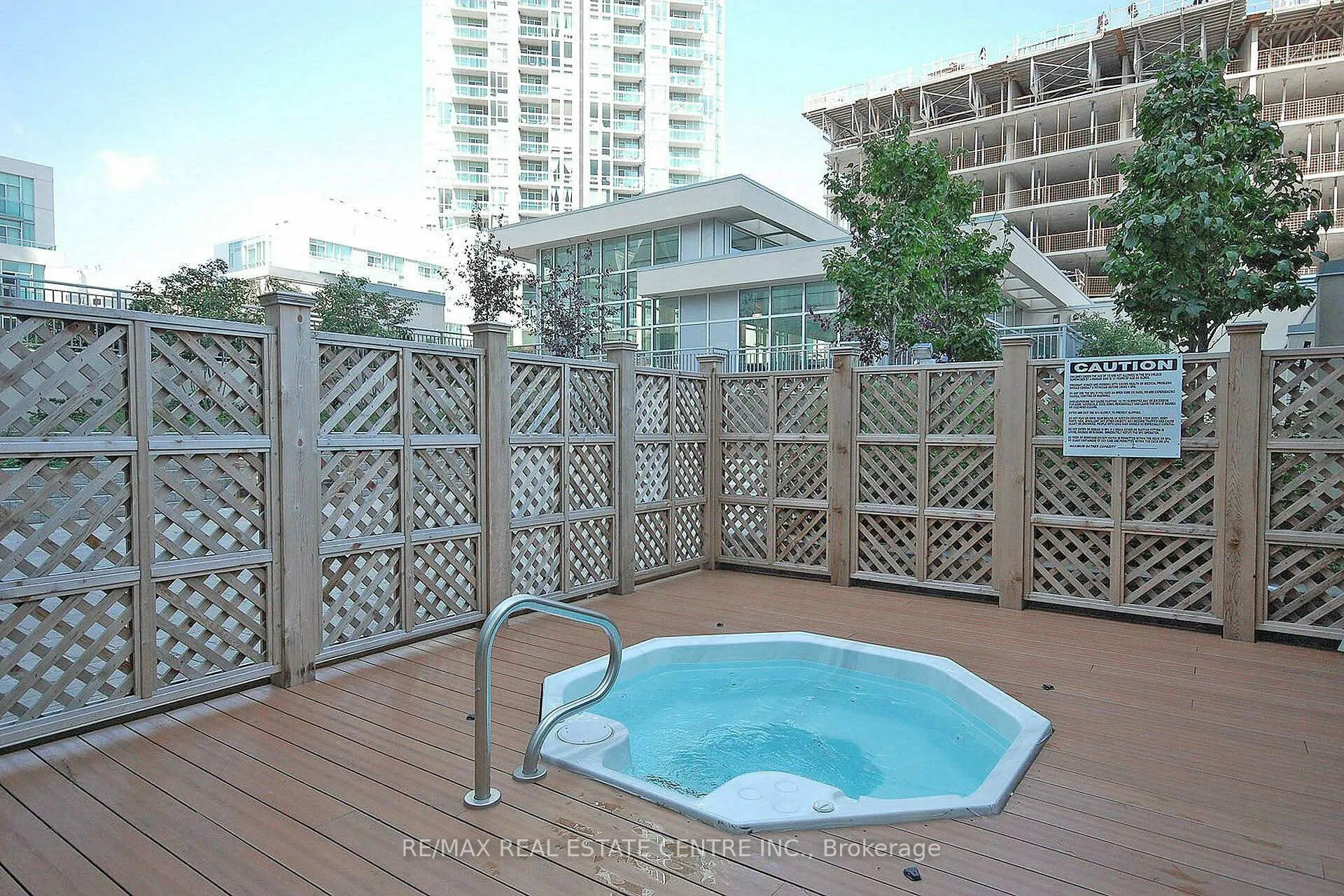 Photo 13 of Unit 907, 225 Webb Drive, Mississauga, City Centre — HOMEH