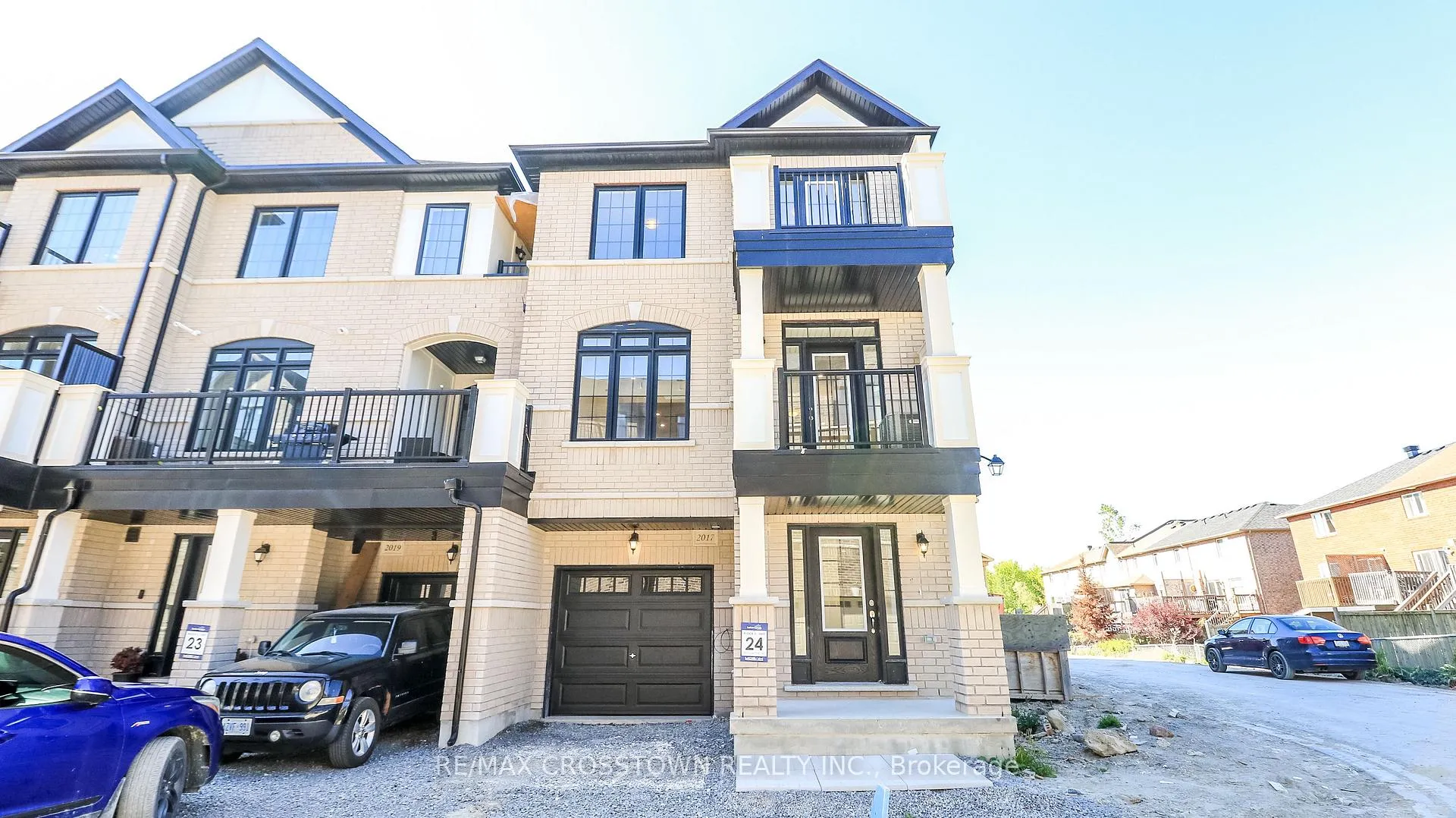 Photo 1 of Unit (24), 2017 Matteer Court, Innisfil, Alcona — HOMEH