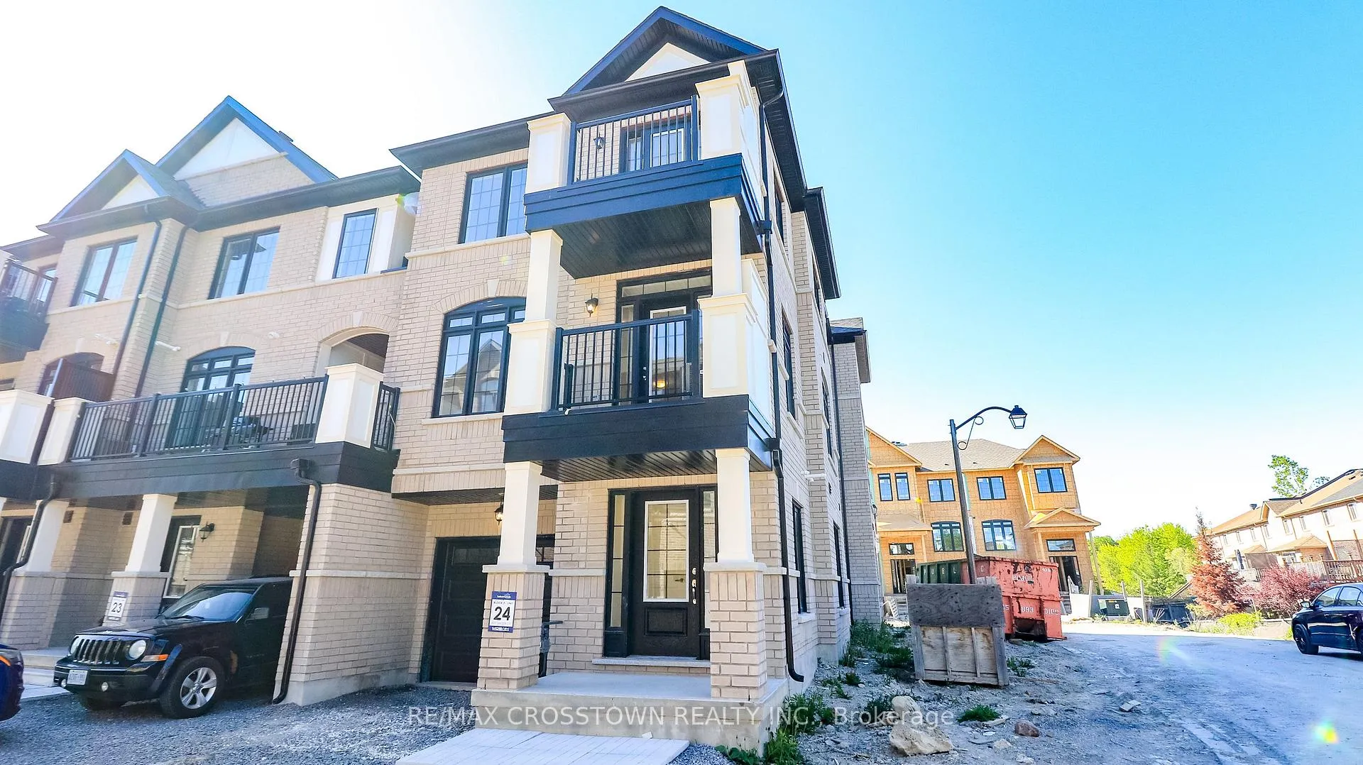 Photo 2 of Unit (24), 2017 Matteer Court, Innisfil, Alcona — HOMEH