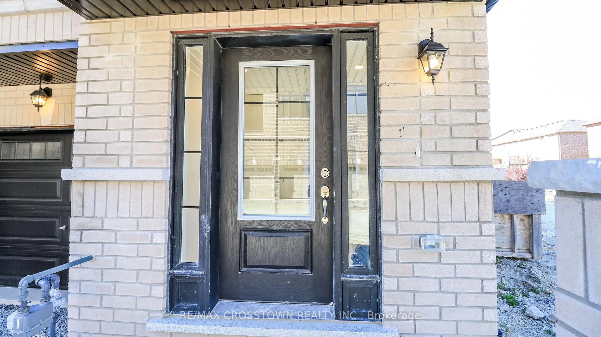 Photo 4 of Unit (24), 2017 Matteer Court, Innisfil, Alcona — HOMEH