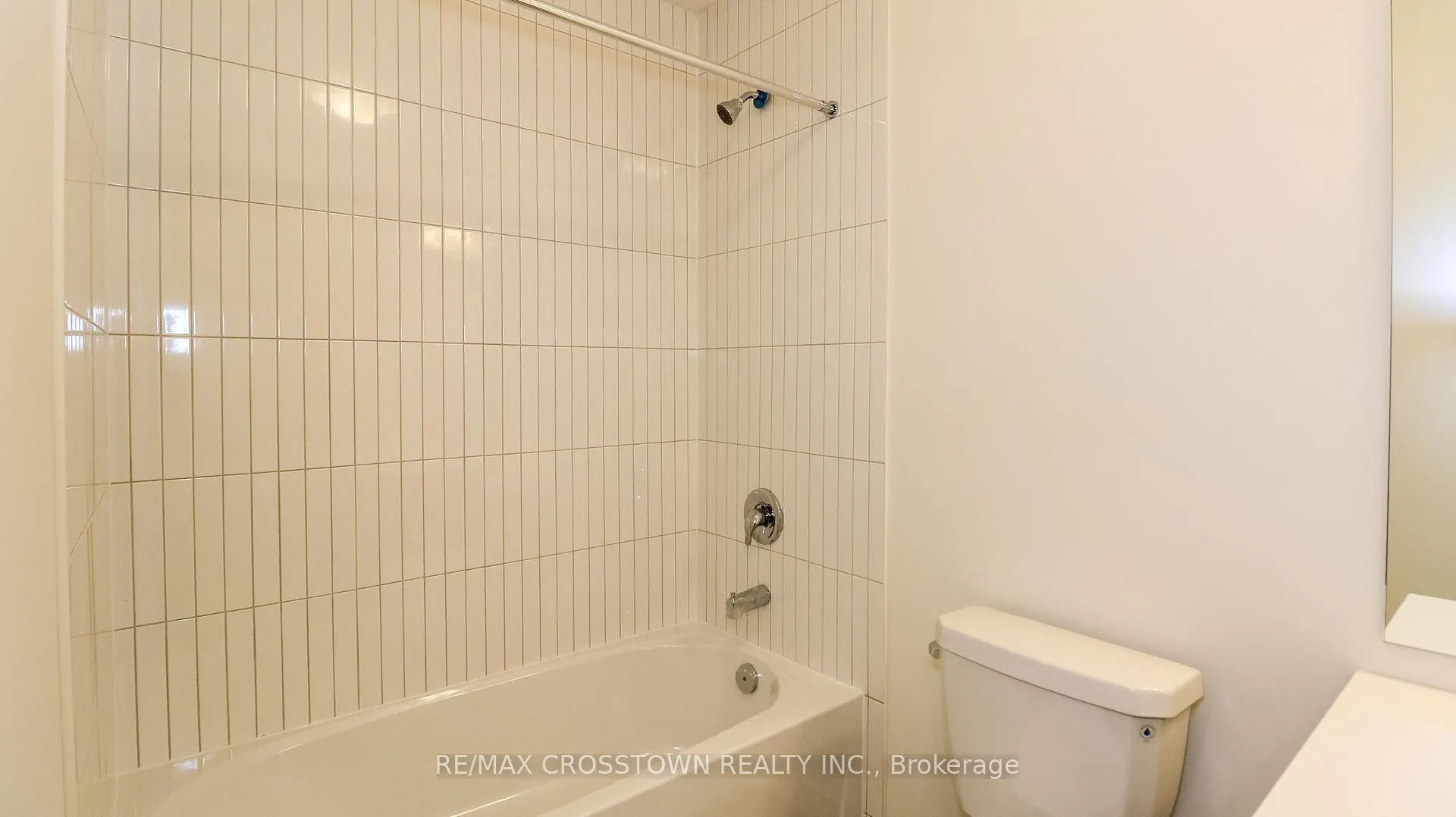 Photo 27 of Unit (24), 2017 Matteer Court, Innisfil, Alcona — HOMEH