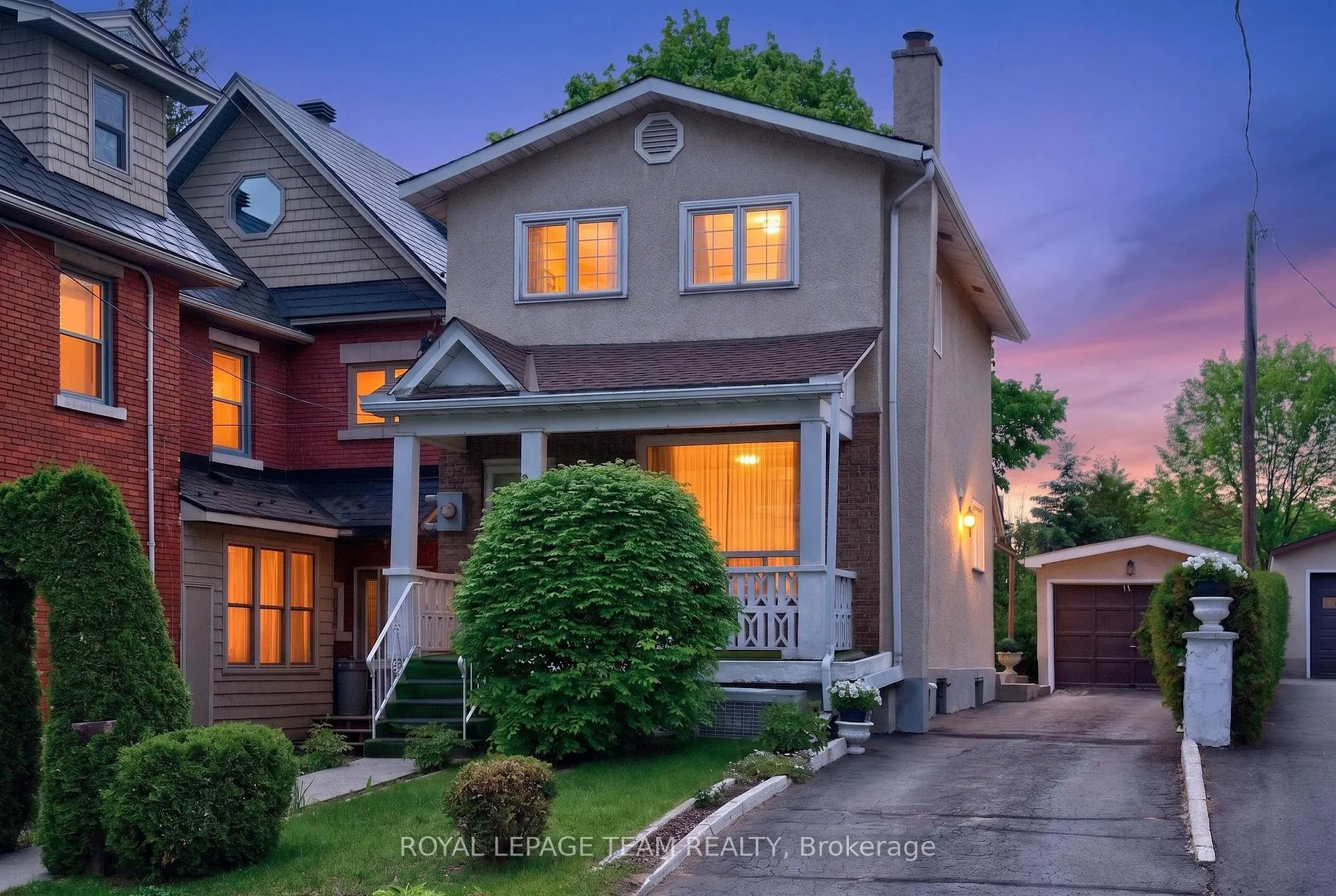 Front of 274 Breezehill Avenue S
