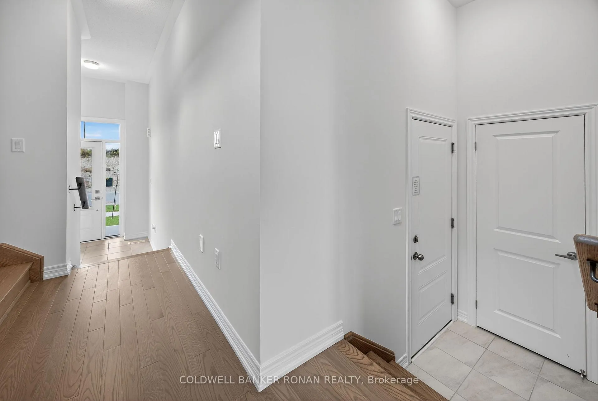 Photo 17 of 29 Milady Crescent, Barrie, Rural Barrie Southeast — HOMEH