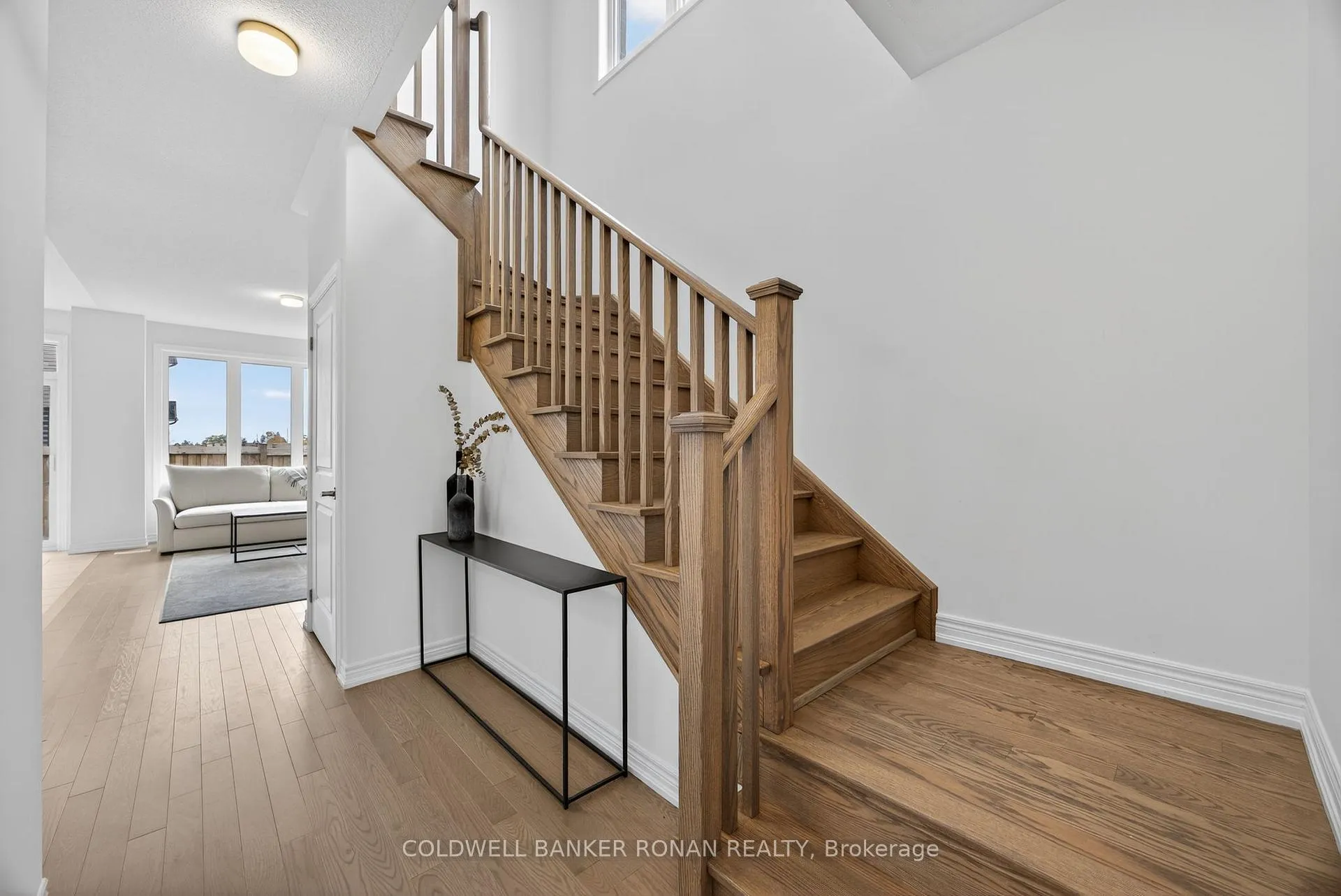 Photo 21 of 29 Milady Crescent, Barrie, Rural Barrie Southeast — HOMEH