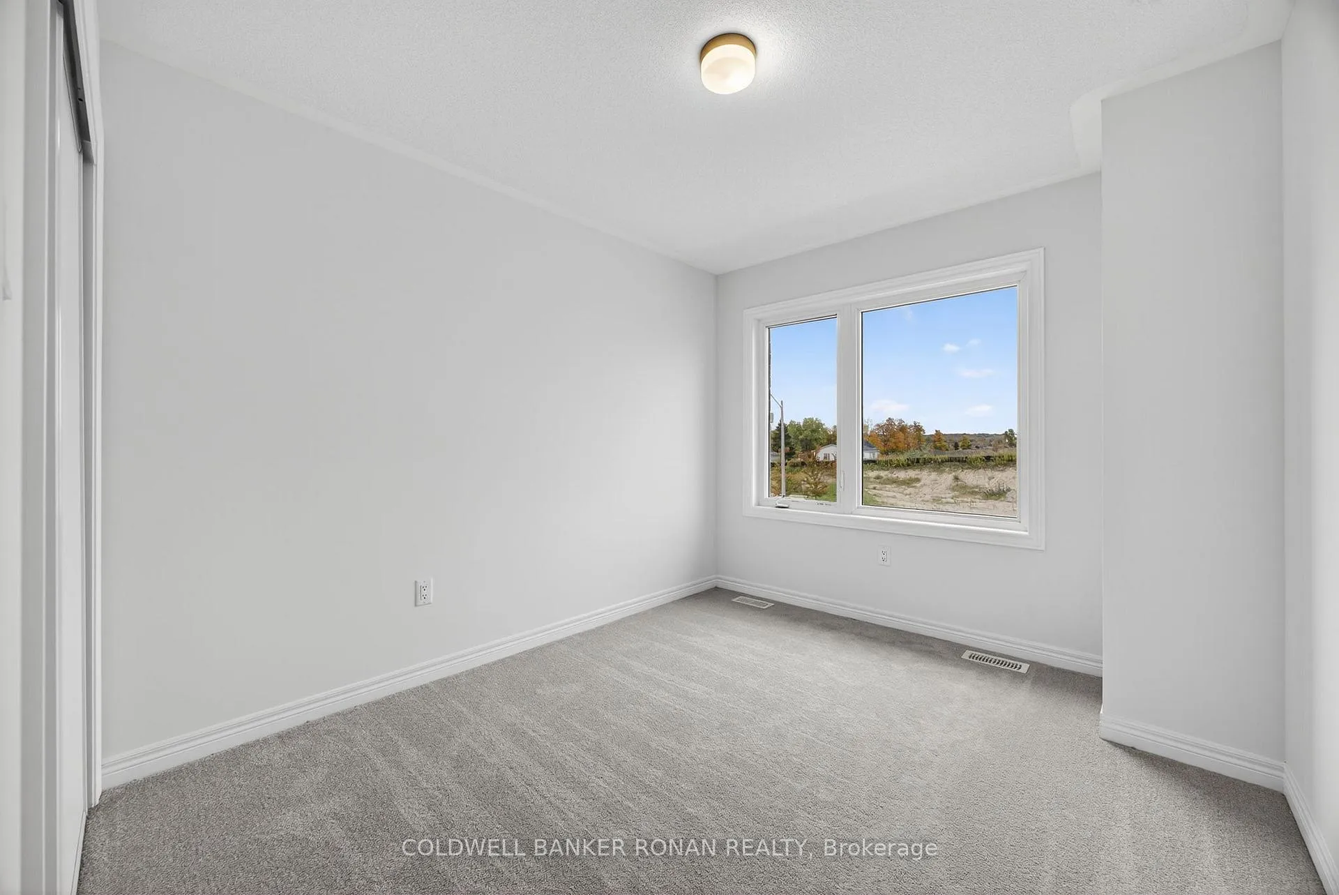 Photo 25 of 29 Milady Crescent, Barrie, Rural Barrie Southeast — HOMEH