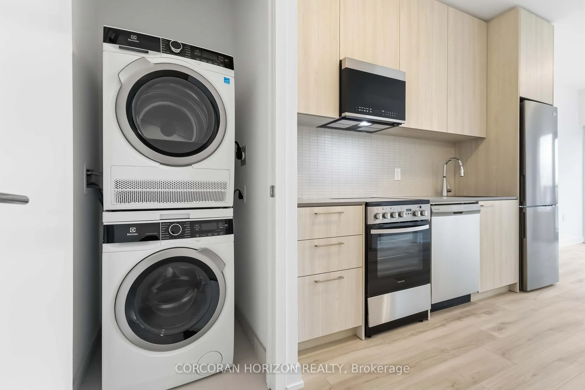 Photo 5 of Unit 316, 7437 Kingston Road, Scarborough, Rouge — HOMEH