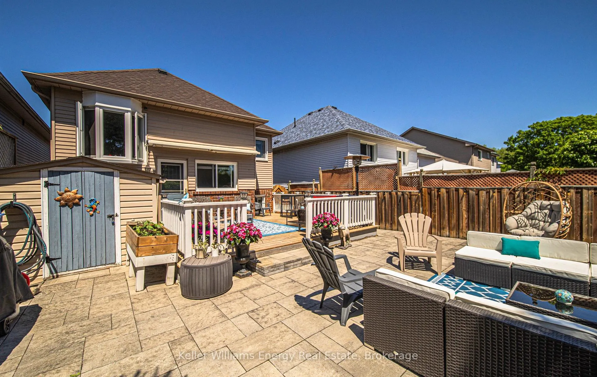 Photo 7 of 17 Abernethy Crescent, Clarington, Bowmanville — HOMEH