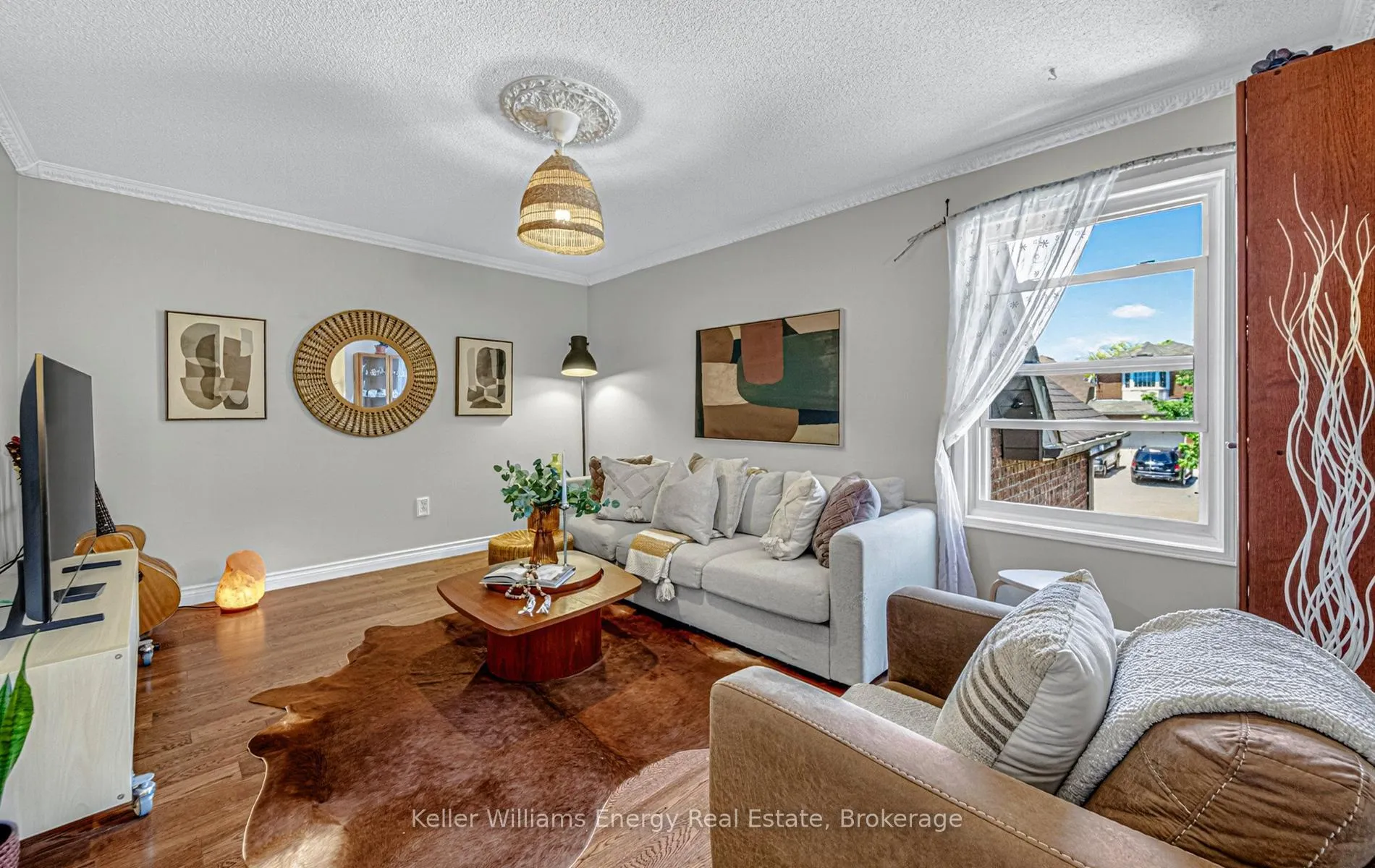 Photo 10 of 17 Abernethy Crescent, Clarington, Bowmanville — HOMEH