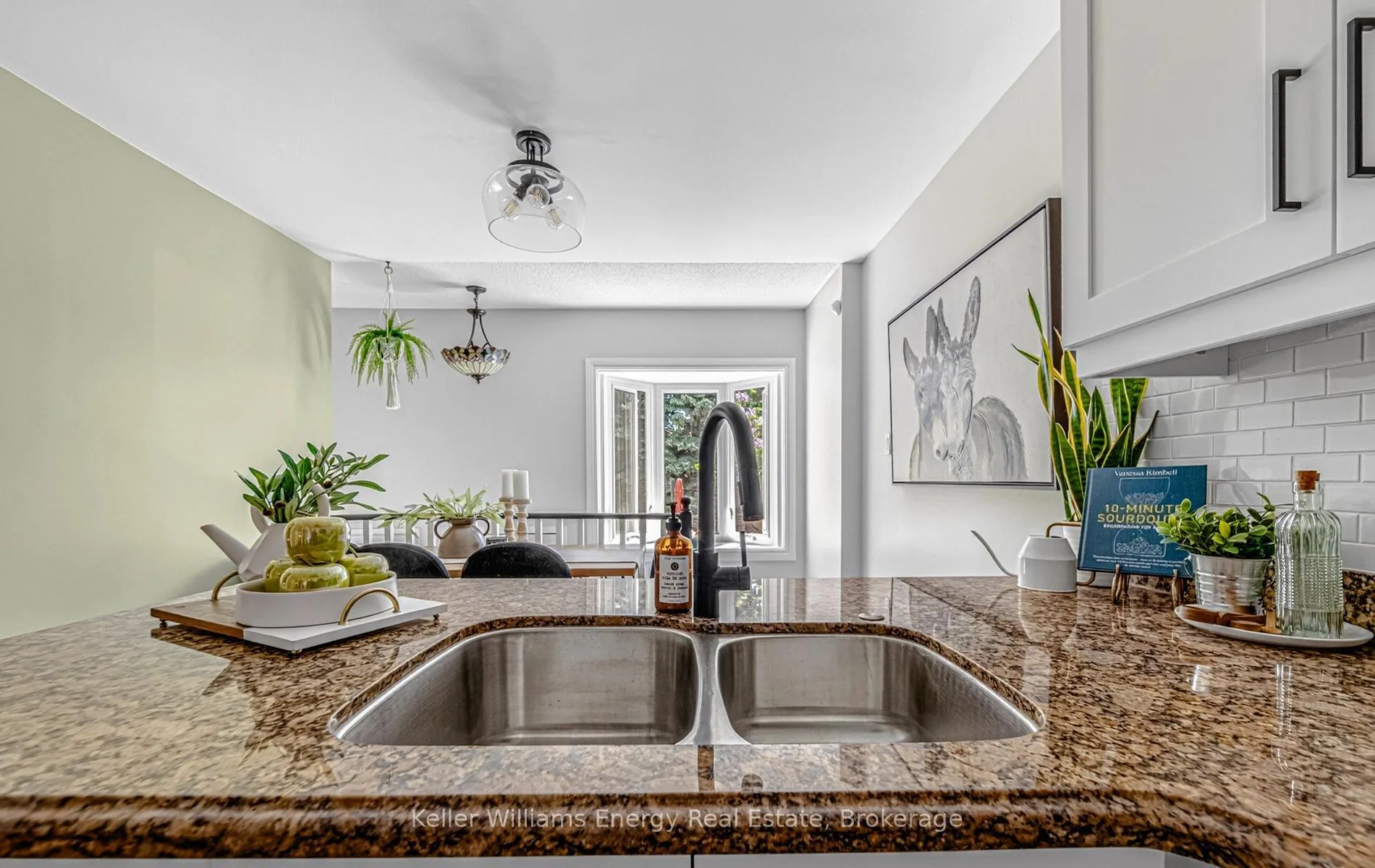 Photo 20 of 17 Abernethy Crescent, Clarington, Bowmanville — HOMEH