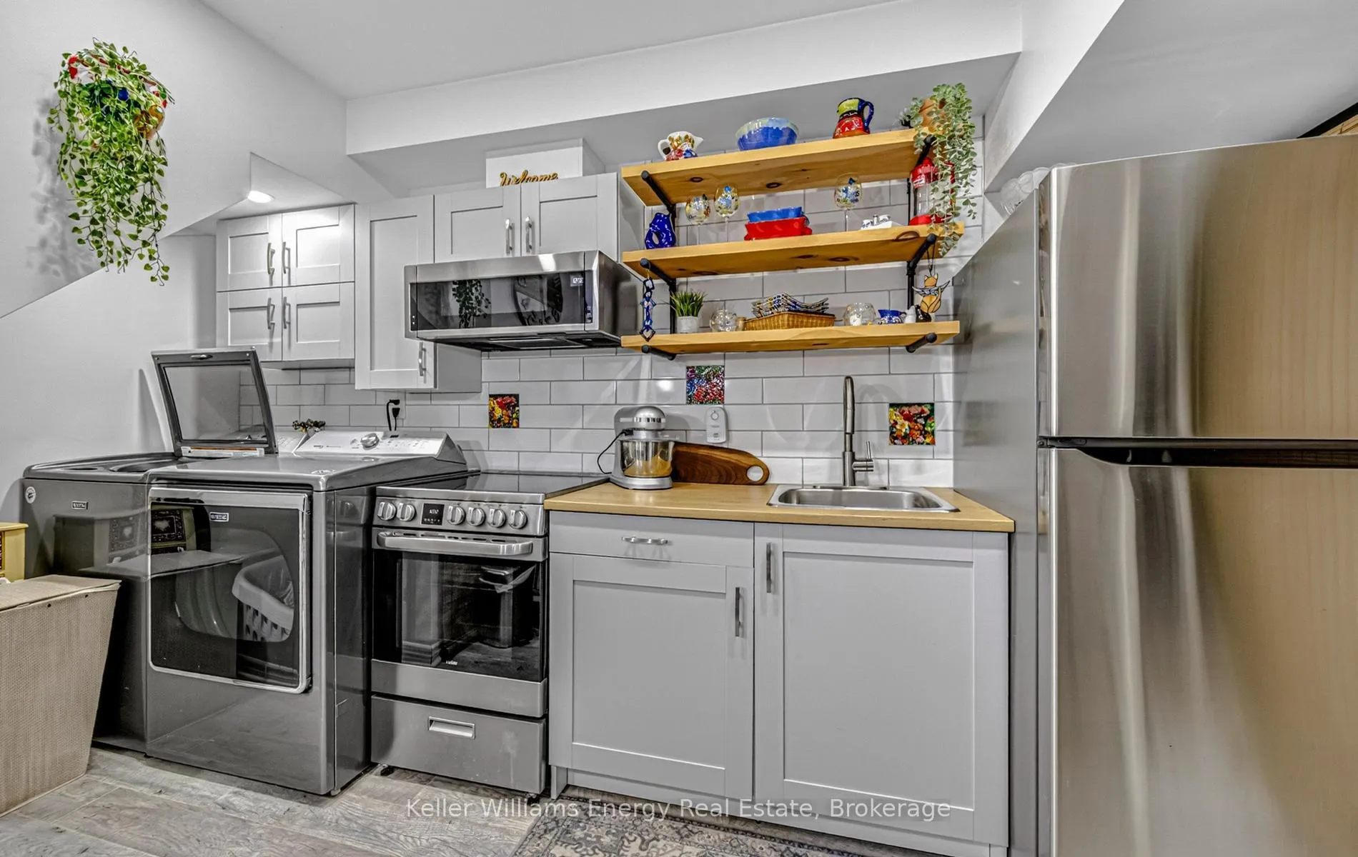 Photo 25 of 17 Abernethy Crescent, Clarington, Bowmanville — HOMEH