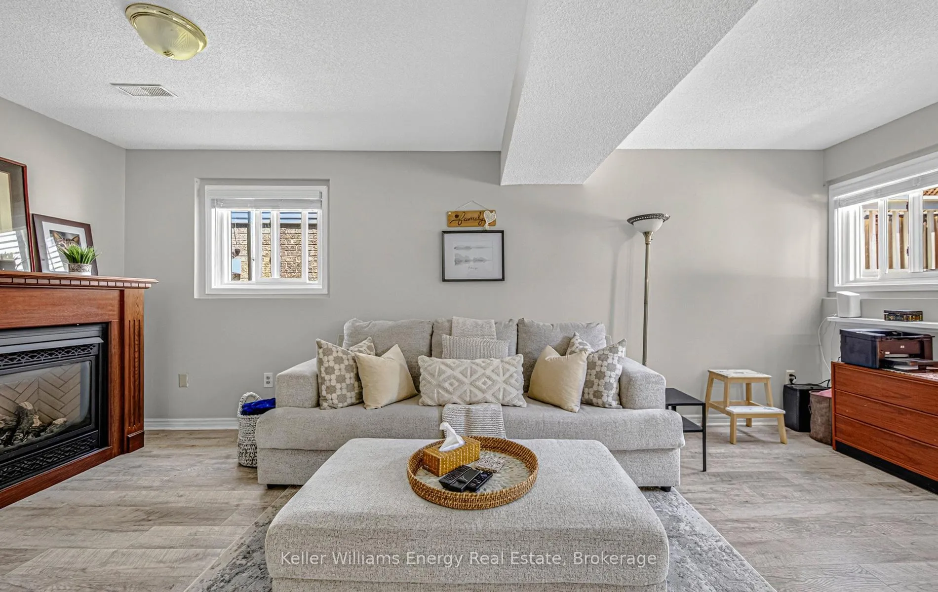 Photo 27 of 17 Abernethy Crescent, Clarington, Bowmanville — HOMEH