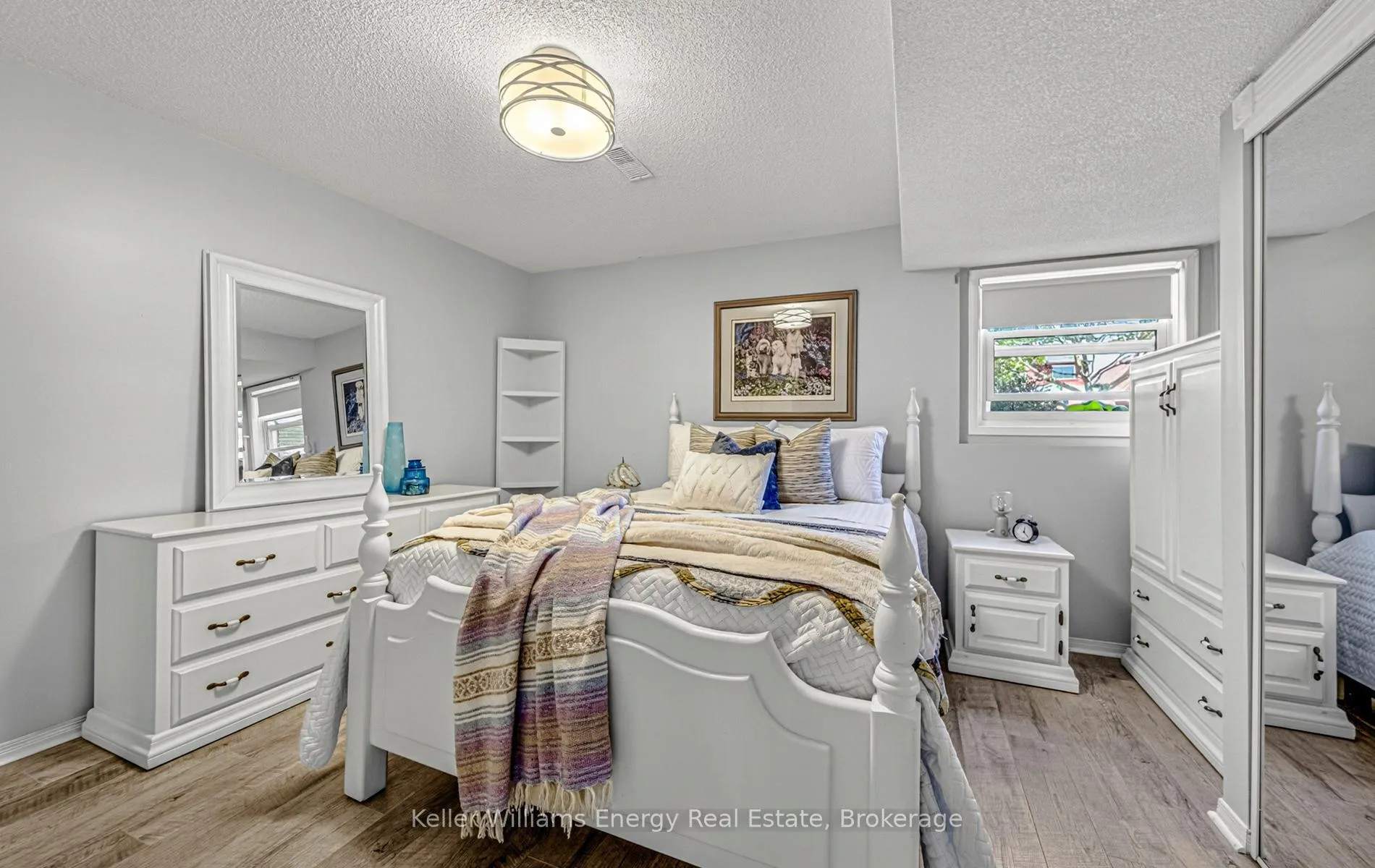 Photo 30 of 17 Abernethy Crescent, Clarington, Bowmanville — HOMEH