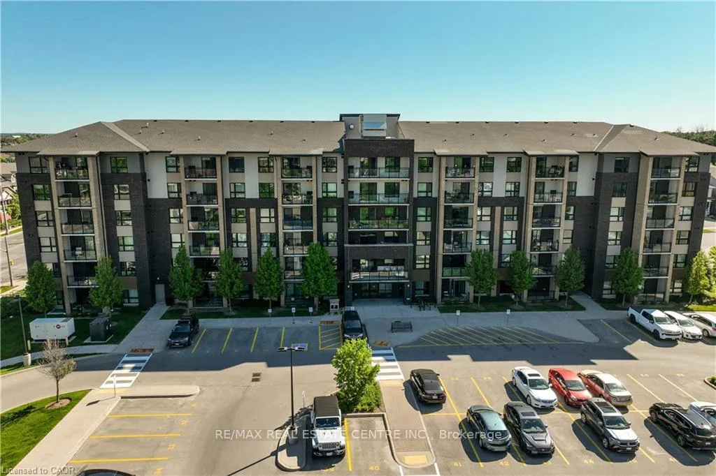 Photo 2 of Unit 107, 7 Kay Crescent, Guelph, Pineridge/Westminster Woods — HOMEH
