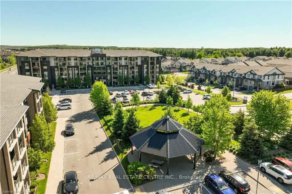 Photo 5 of Unit 107, 7 Kay Crescent, Guelph, Pineridge/Westminster Woods — HOMEH