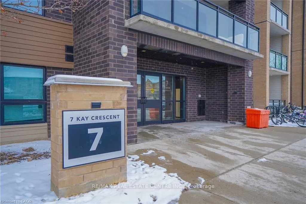 Photo 7 of Unit 107, 7 Kay Crescent, Guelph, Pineridge/Westminster Woods — HOMEH