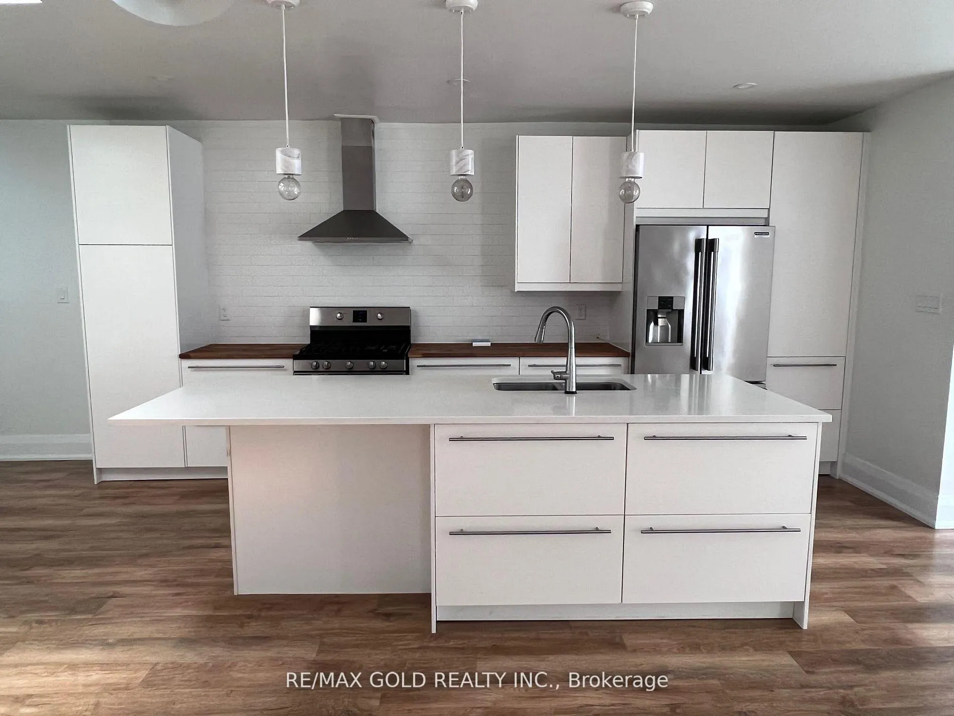 Photo 5 of Unit 2B, 2215 Danforth Avenue, Toronto, East End-Danforth — HOMEH