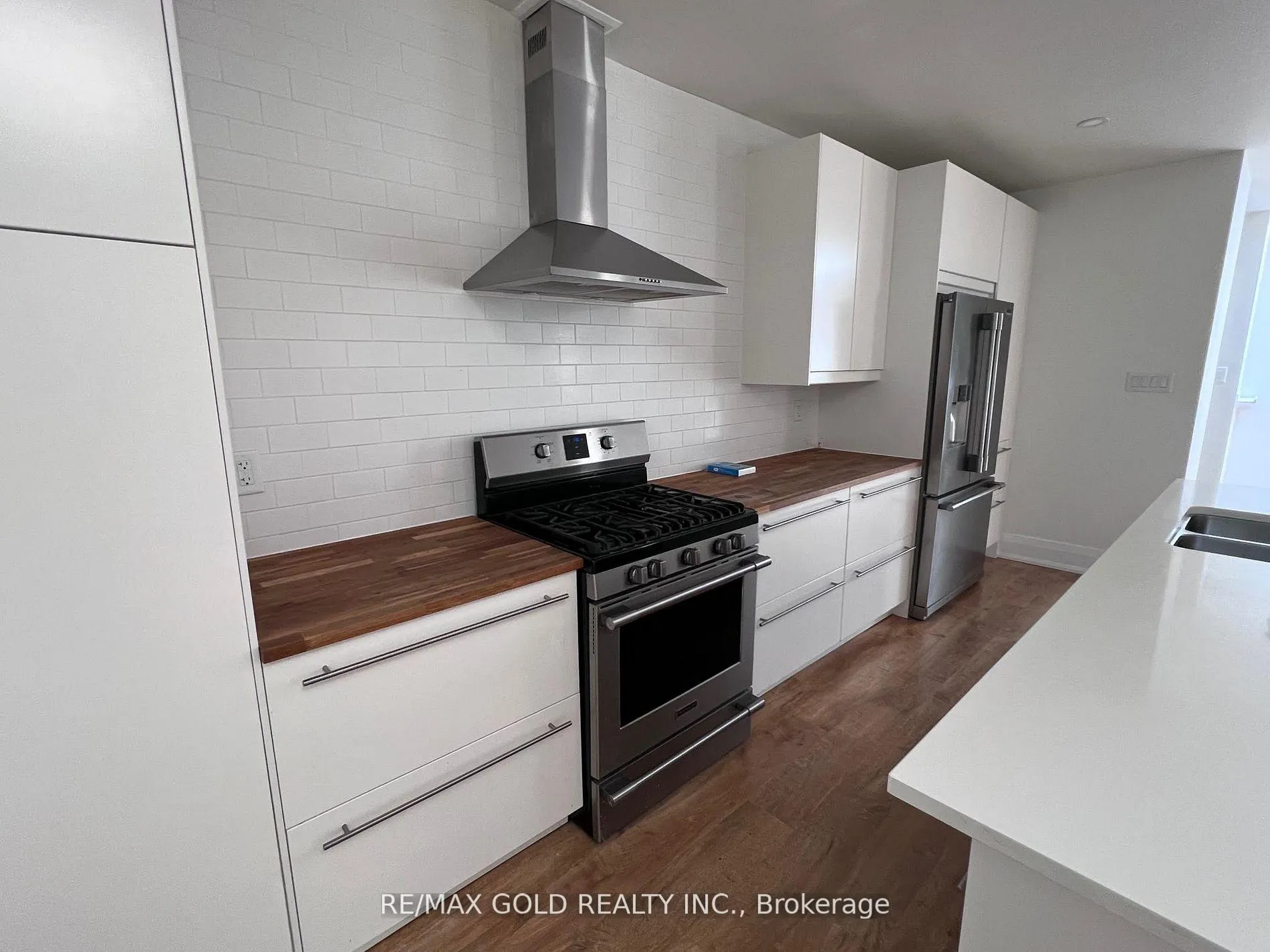 Photo 7 of Unit 2B, 2215 Danforth Avenue, Toronto, East End-Danforth — HOMEH