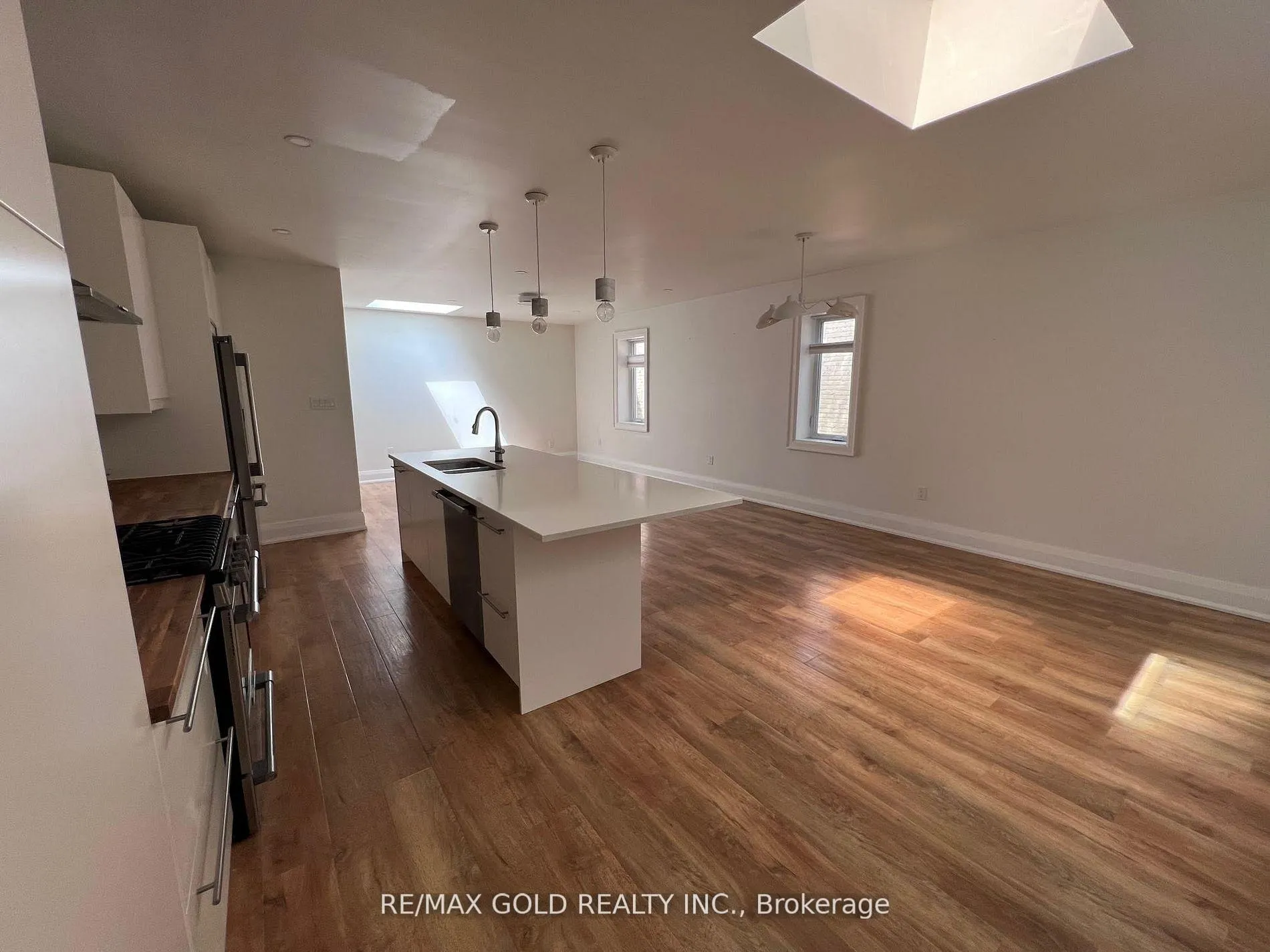 Photo 8 of Unit 2B, 2215 Danforth Avenue, Toronto, East End-Danforth — HOMEH