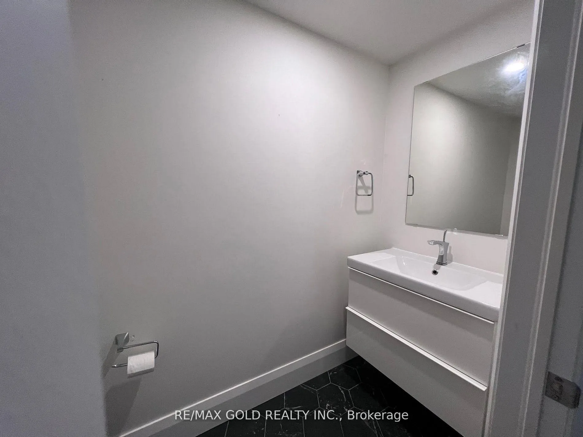 Photo 10 of Unit 2B, 2215 Danforth Avenue, Toronto, East End-Danforth — HOMEH