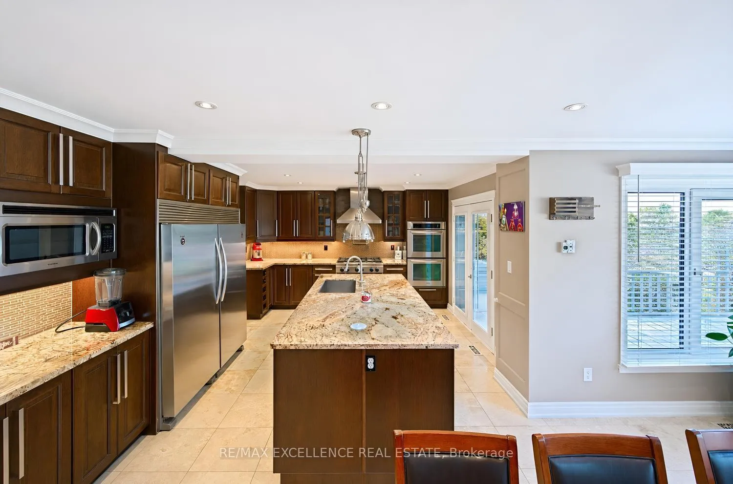 Photo 9 of 24 Lilly Crescent, Brampton, Brampton South — HOMEH