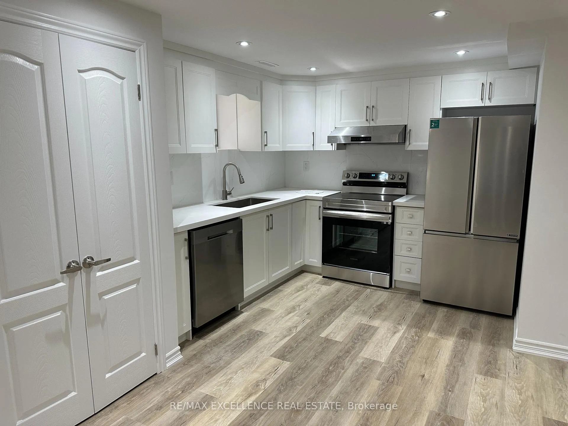 Photo 34 of 24 Lilly Crescent, Brampton, Brampton South — HOMEH