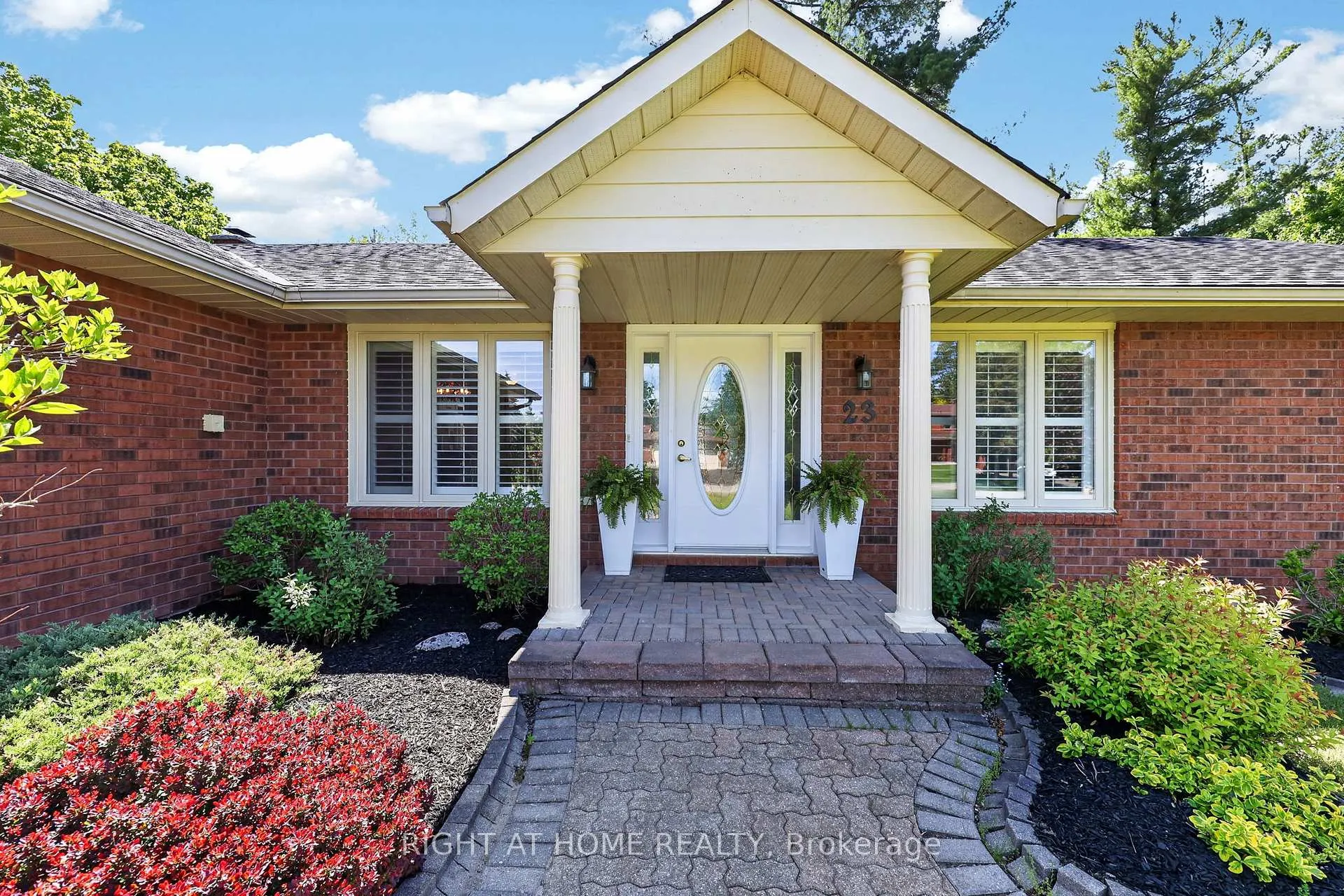 Photo 3 of 23 Holloway Lane, Springwater, Midhurst — HOMEH