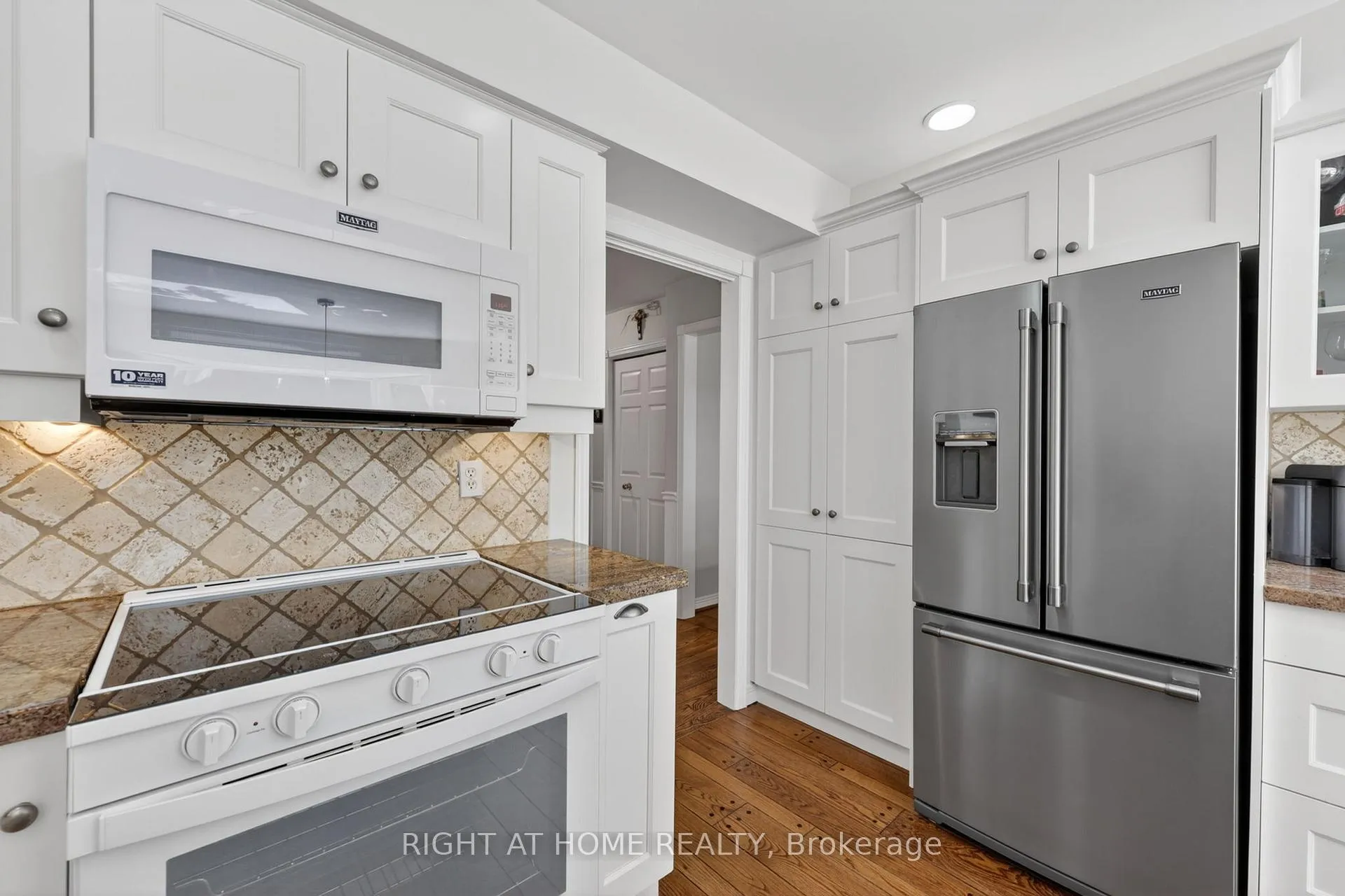 Photo 18 of 23 Holloway Lane, Springwater, Midhurst — HOMEH
