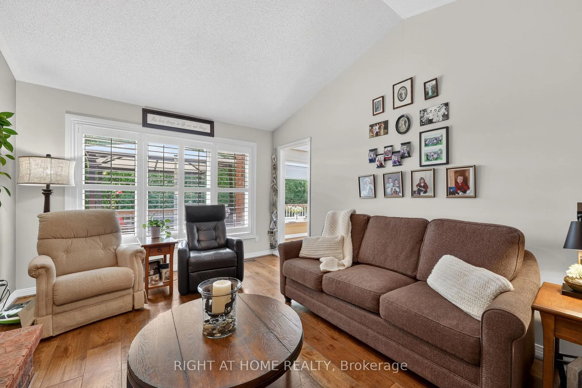 Photo 24 of 23 Holloway Lane, Springwater, Midhurst — HOMEH