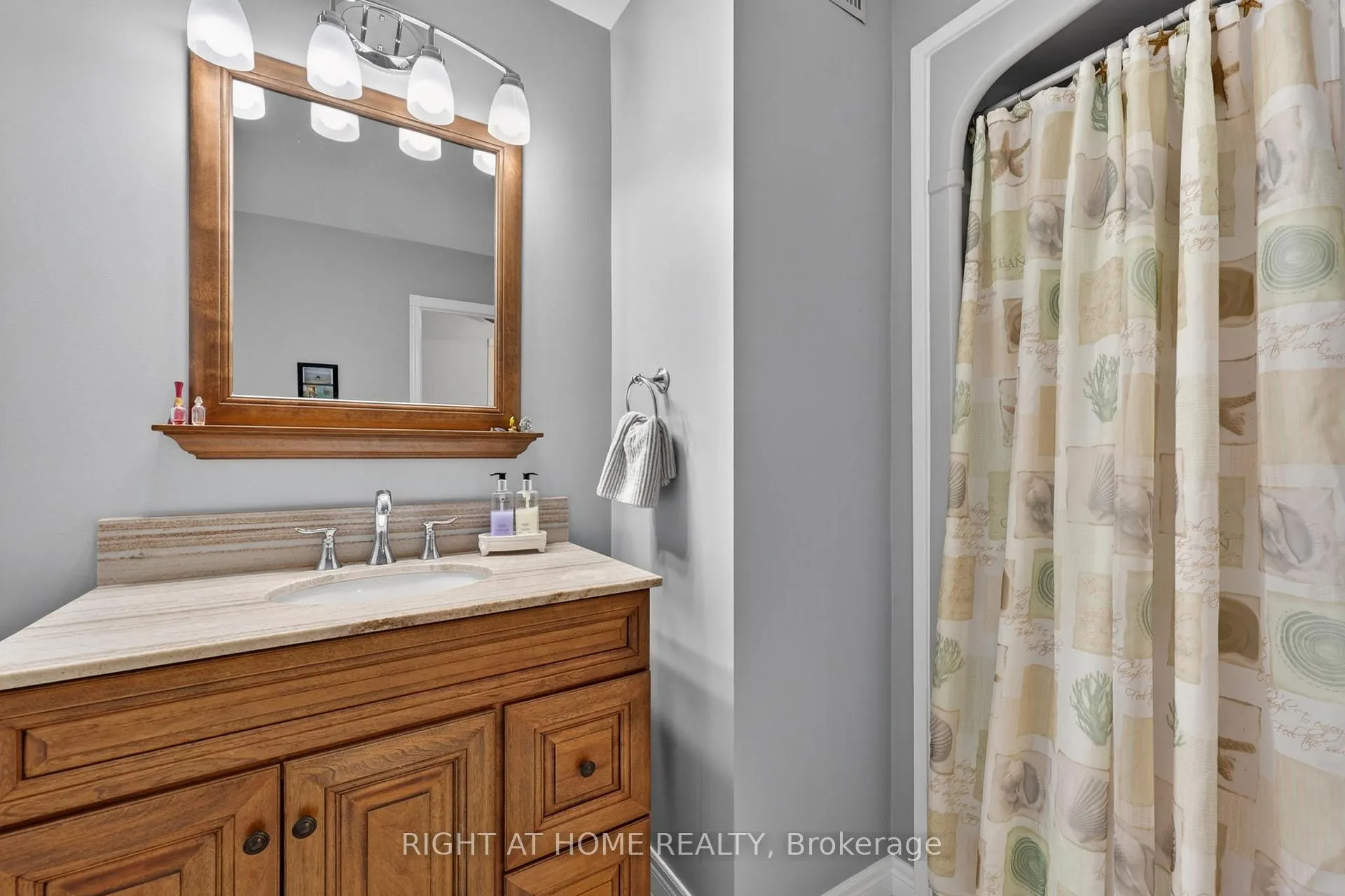 Photo 36 of 23 Holloway Lane, Springwater, Midhurst — HOMEH