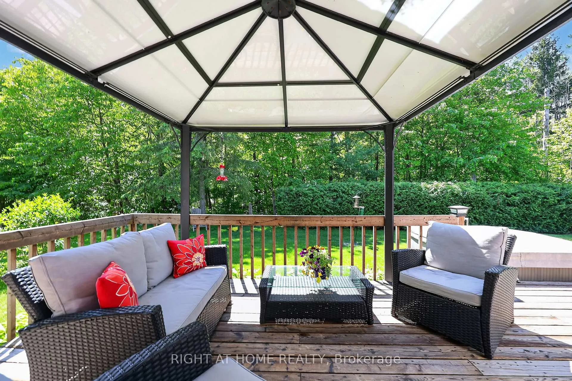 Photo 38 of 23 Holloway Lane, Springwater, Midhurst — HOMEH