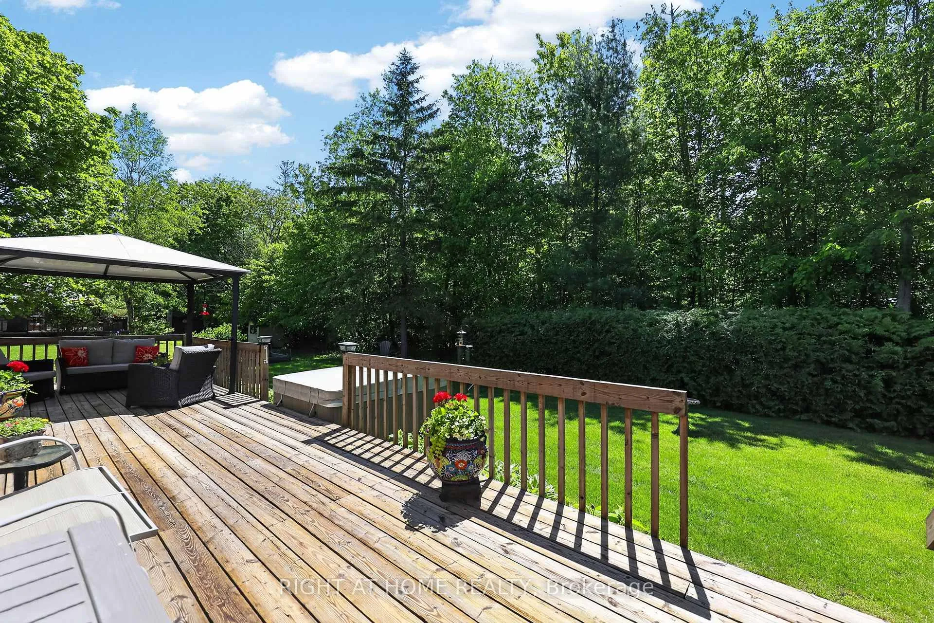 Photo 44 of 23 Holloway Lane, Springwater, Midhurst — HOMEH