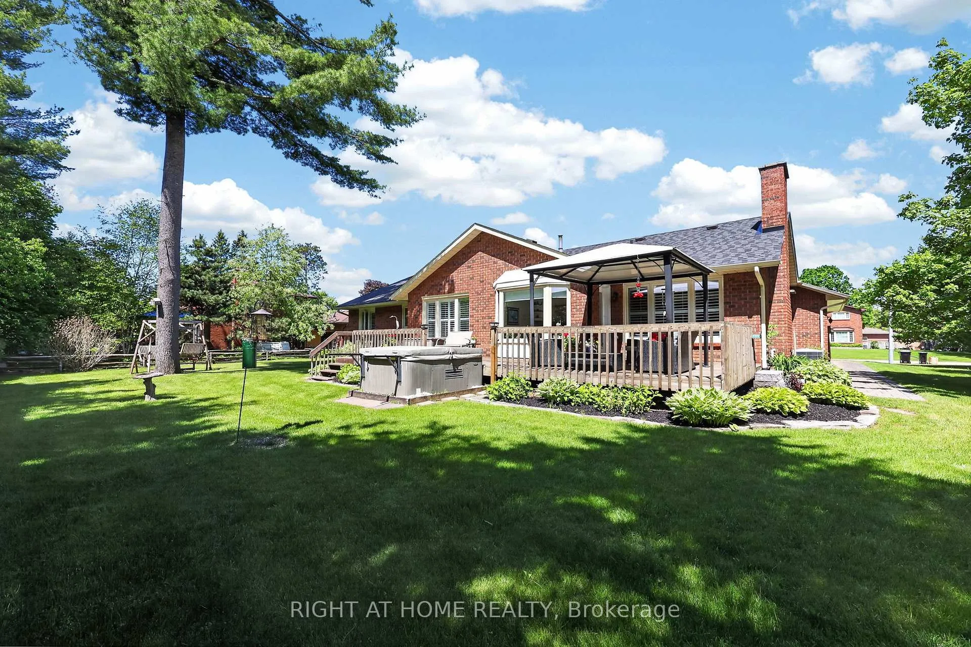 Photo 47 of 23 Holloway Lane, Springwater, Midhurst — HOMEH