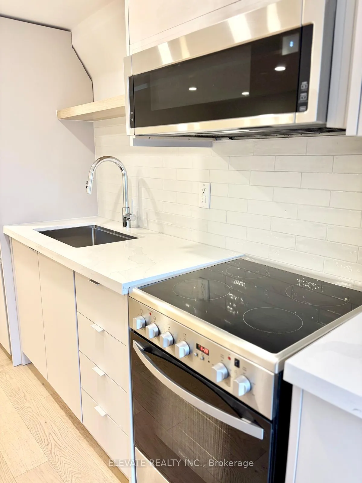Photo 2 of Unit Unit # 3, 275 Lauder Avenue, Toronto, Oakwood Village — HOMEH