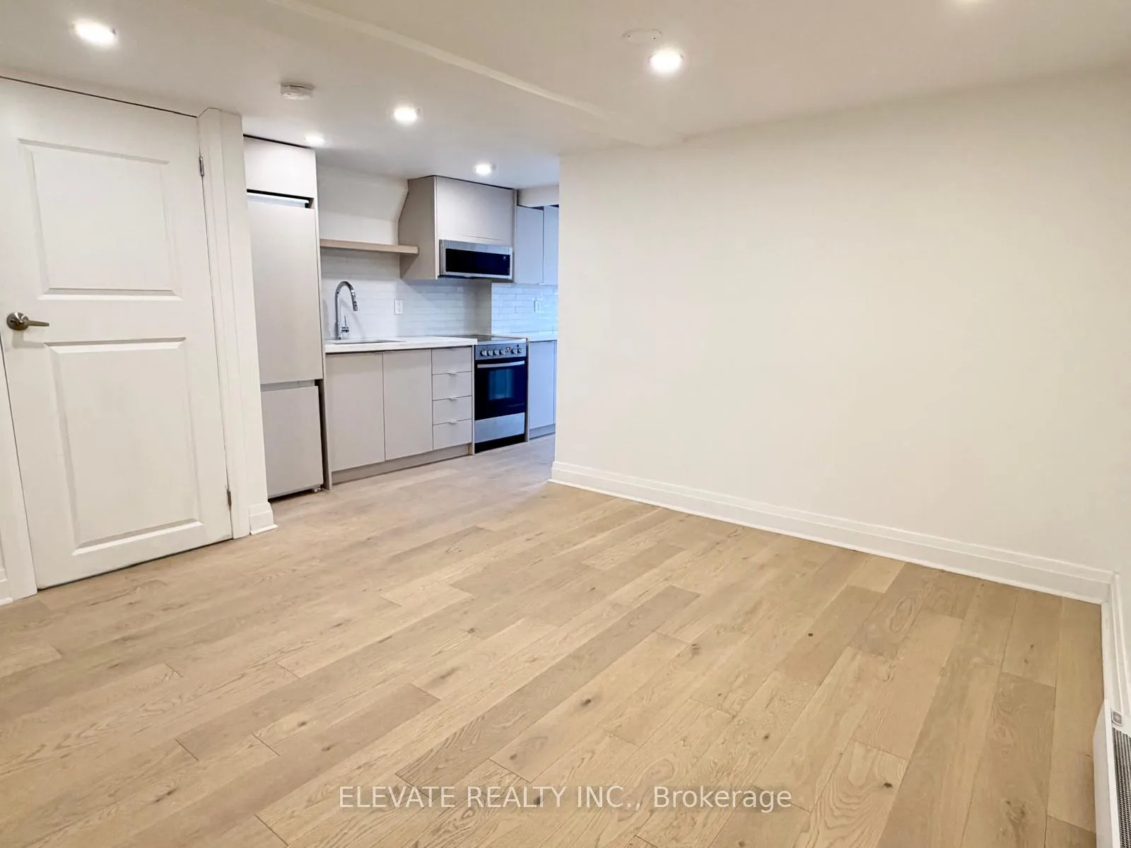 Photo 6 of Unit Unit # 3, 275 Lauder Avenue, Toronto, Oakwood Village — HOMEH