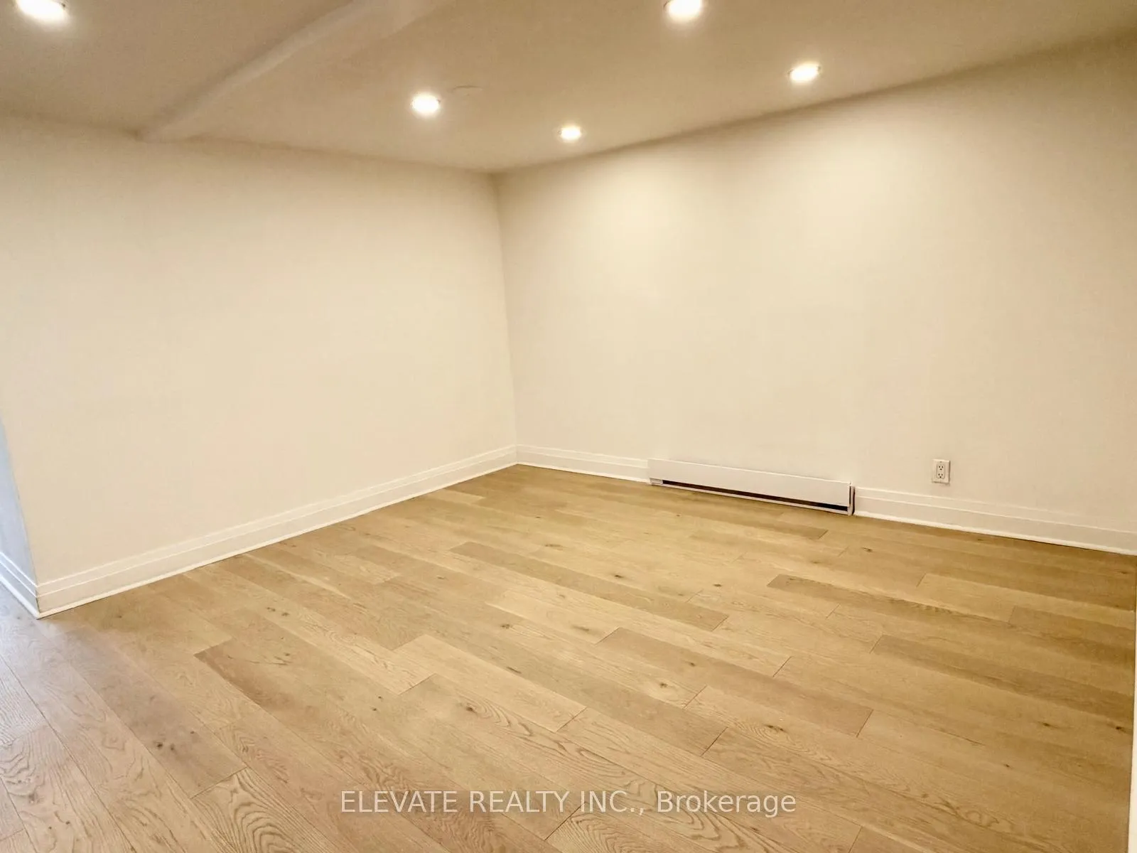 Photo 9 of Unit Unit # 3, 275 Lauder Avenue, Toronto, Oakwood Village — HOMEH