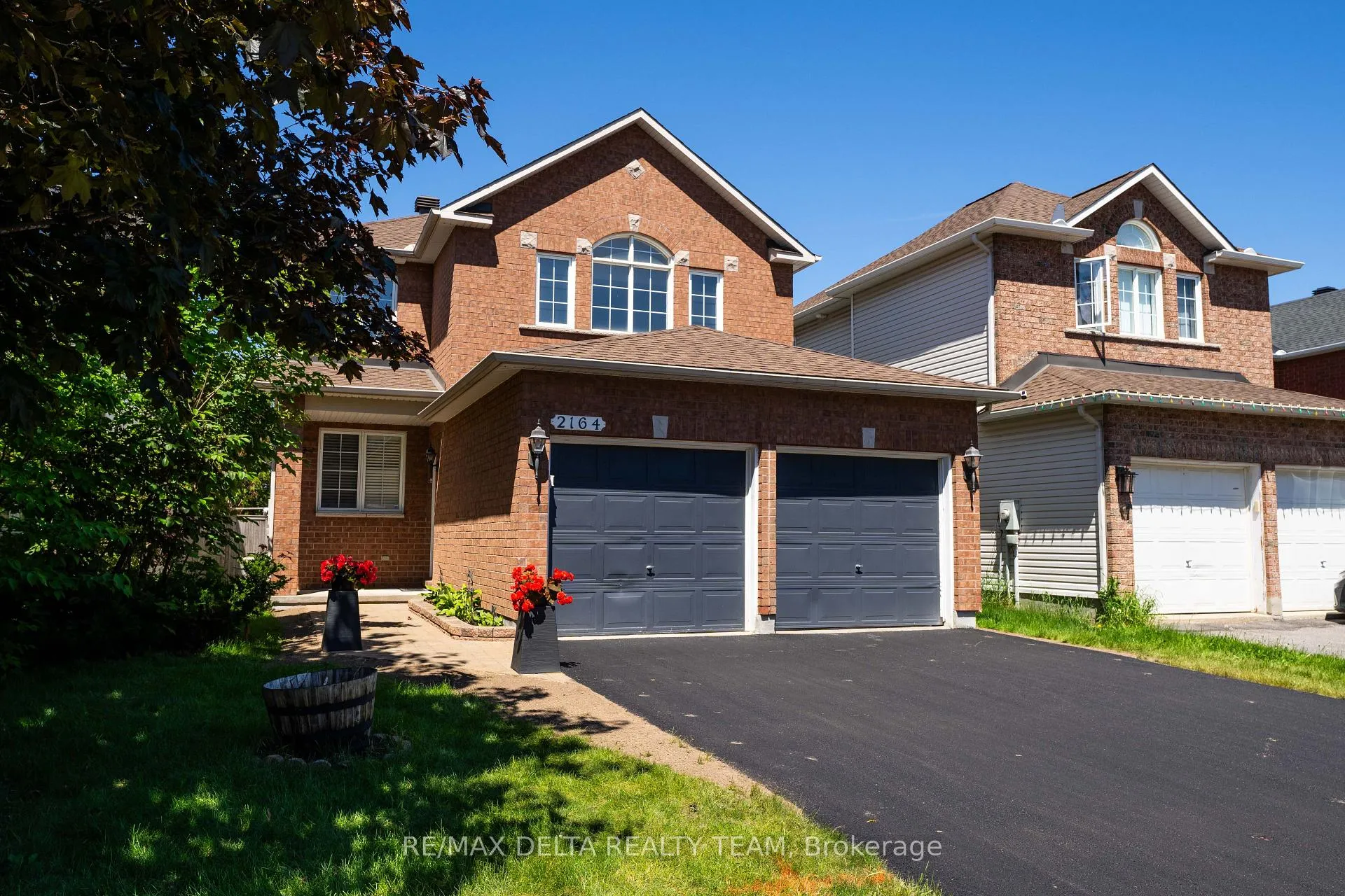 Photo 2 of 2164 Sojourn Street, Ottawa, Notting Hill/Summerside — HOMEH