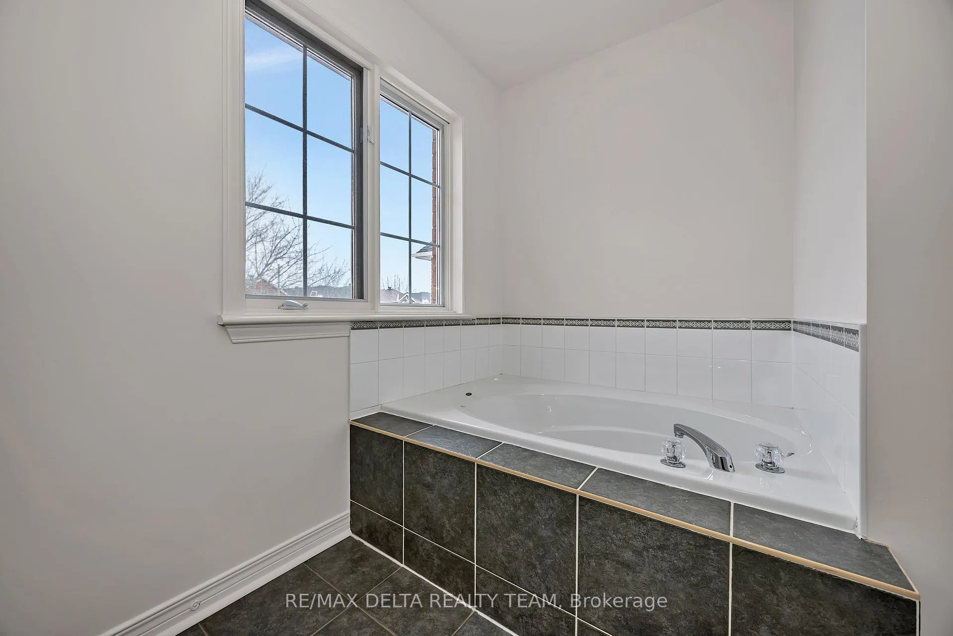 Photo 17 of 2164 Sojourn Street, Ottawa, Notting Hill/Summerside — HOMEH