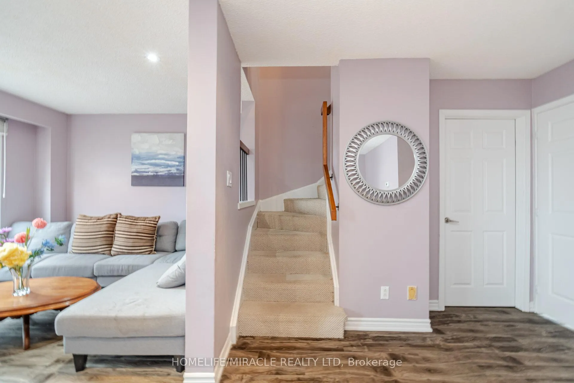 Photo 10 of 62 Elmvale Avenue, Brampton, Heart Lake West — HOMEH