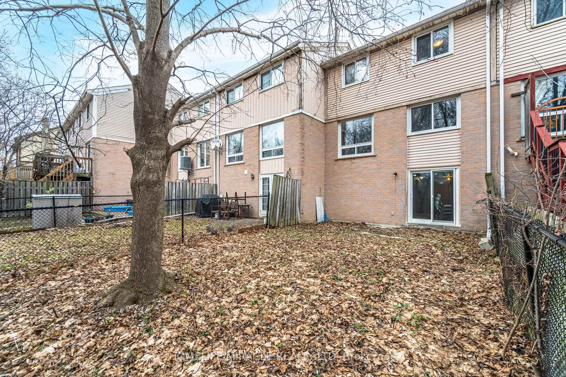 Photo 27 of 62 Elmvale Avenue, Brampton, Heart Lake West — HOMEH