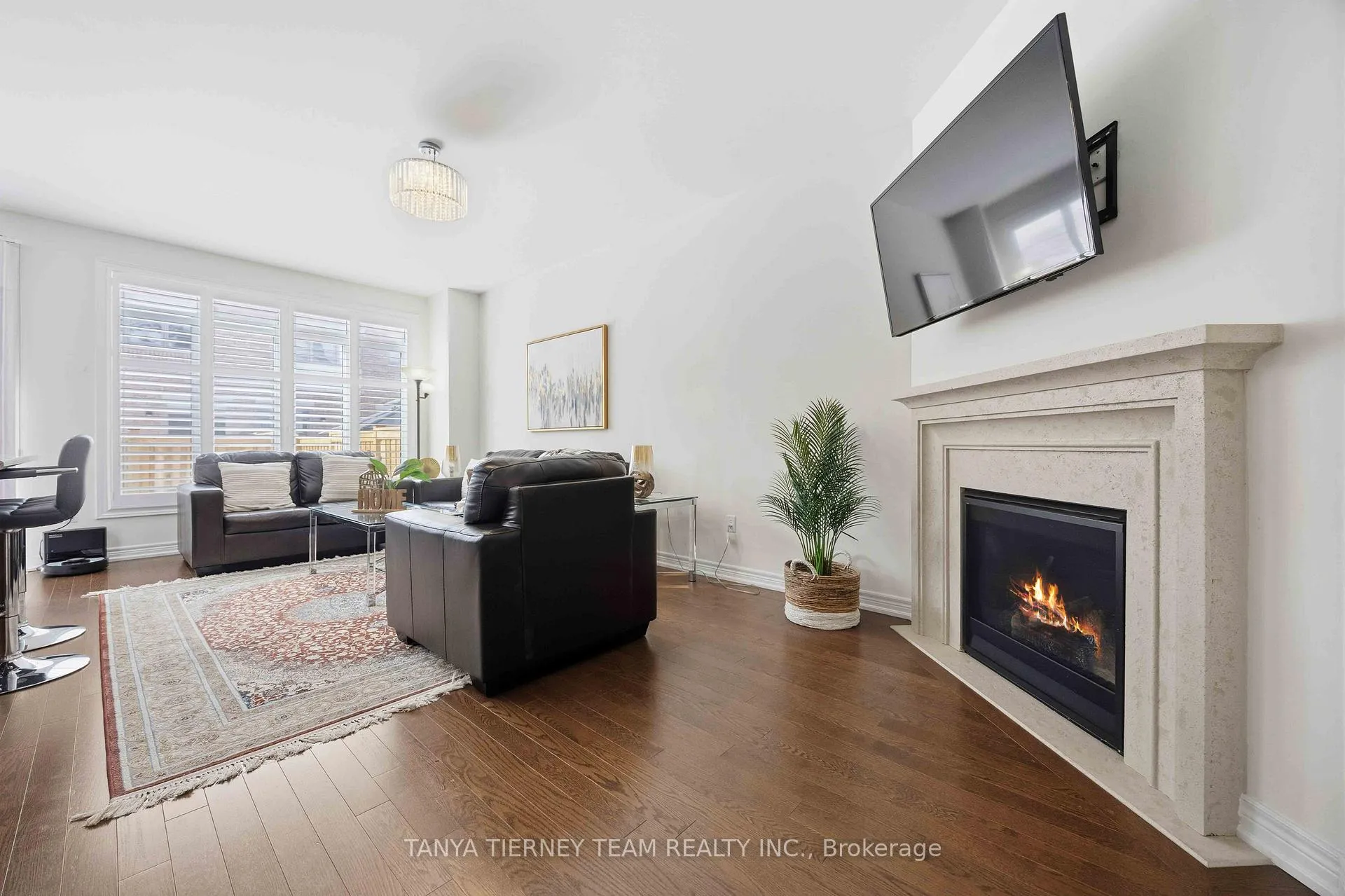 Photo 10 of 34 Mulgrave Street, Whitby, Rural Whitby — HOMEH