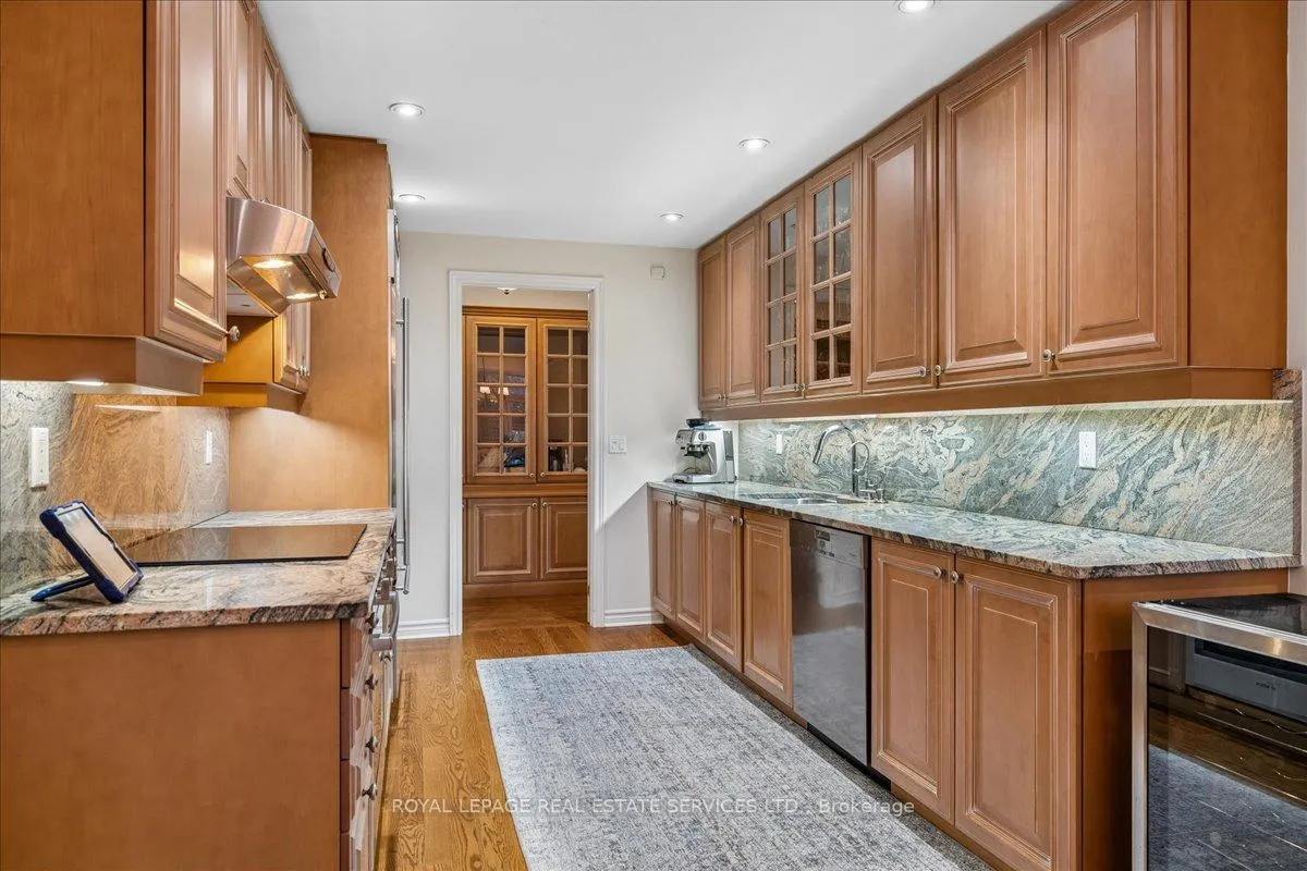 Photo 26 of Unit 206, 1900 Collegeway, Mississauga, Erin Mills — HOMEH
